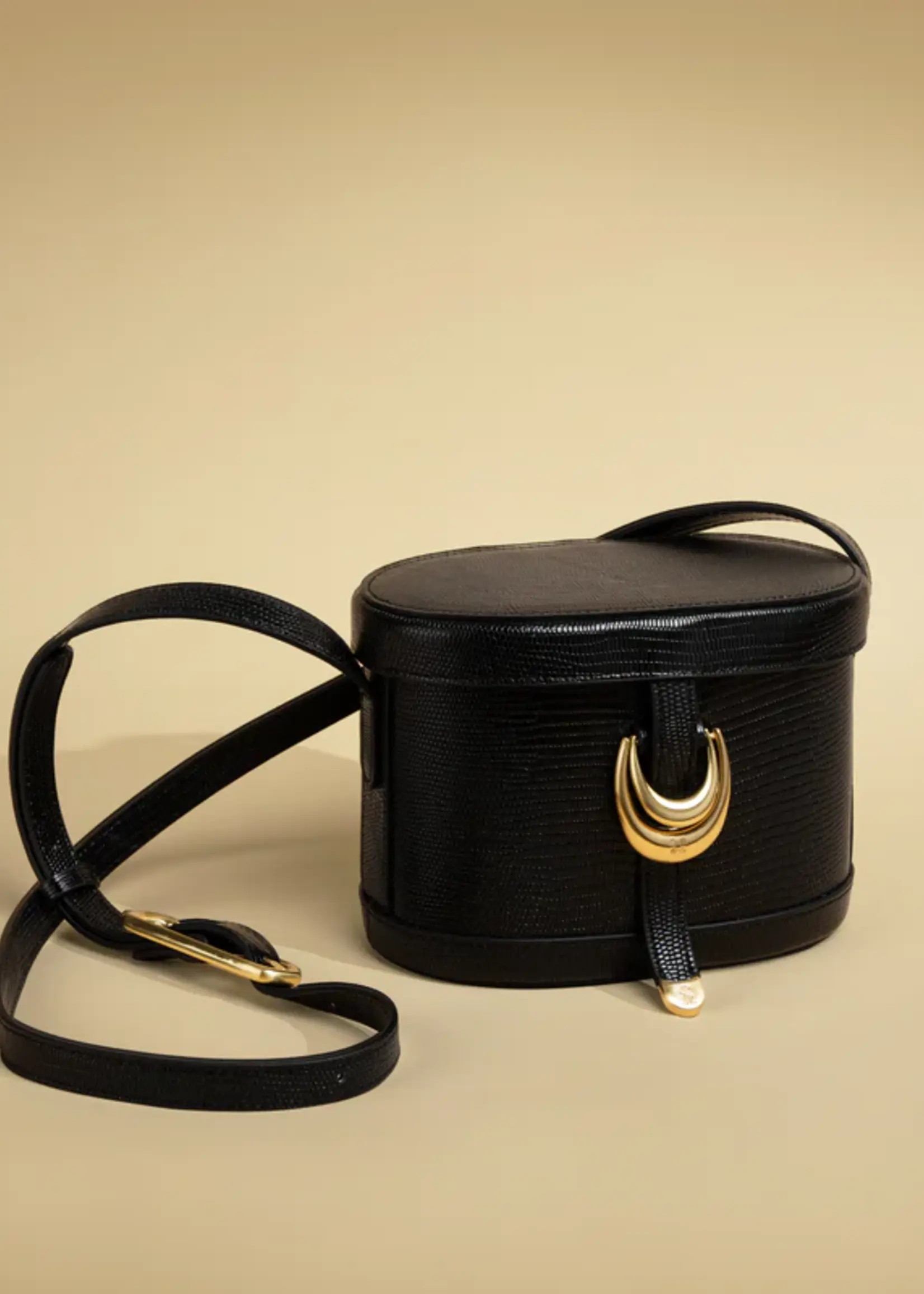 Elitaire Boutique The Upata Canteen in Black Lizard