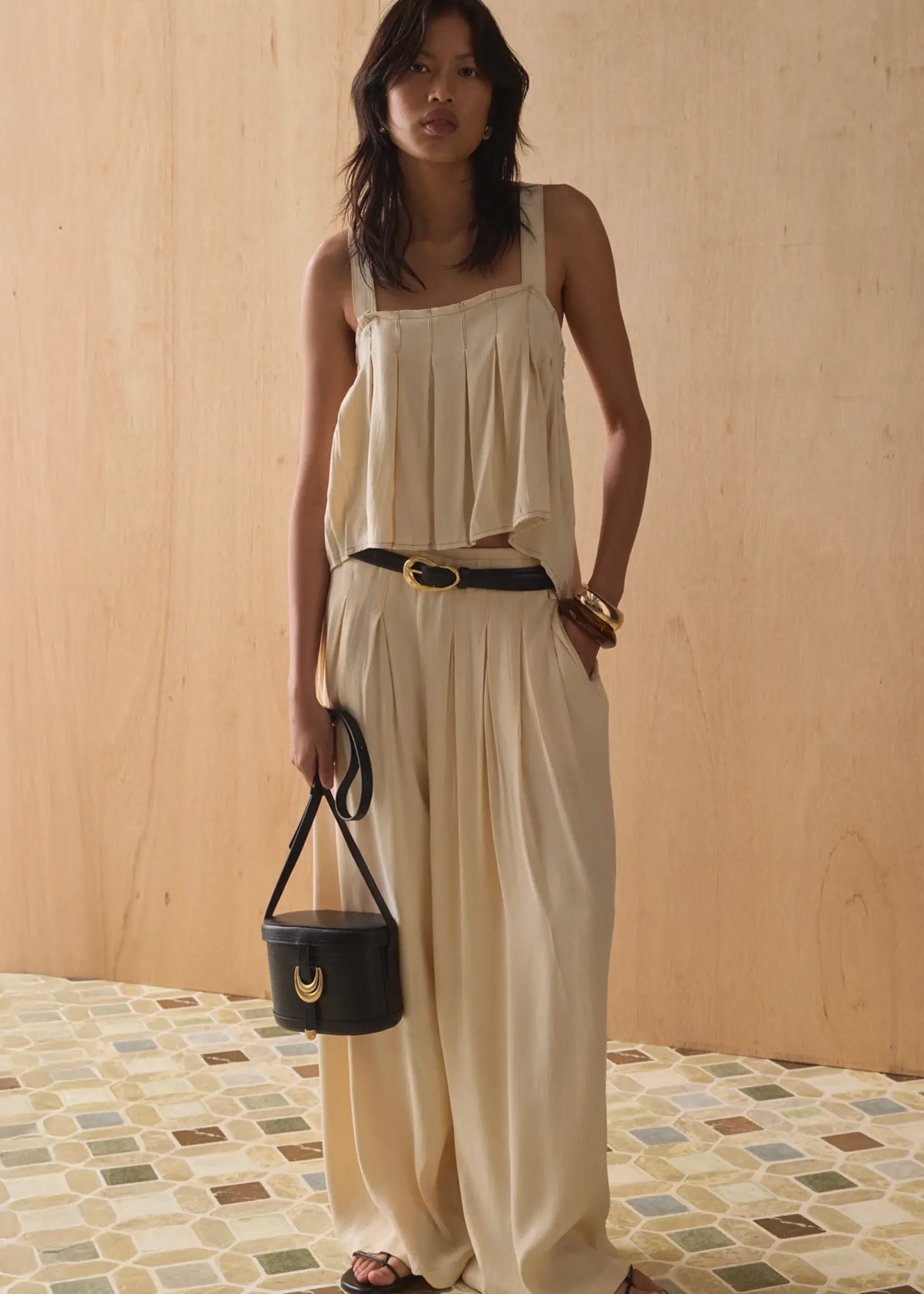 Elitaire Boutique The Upata Canteen in Black Lizard