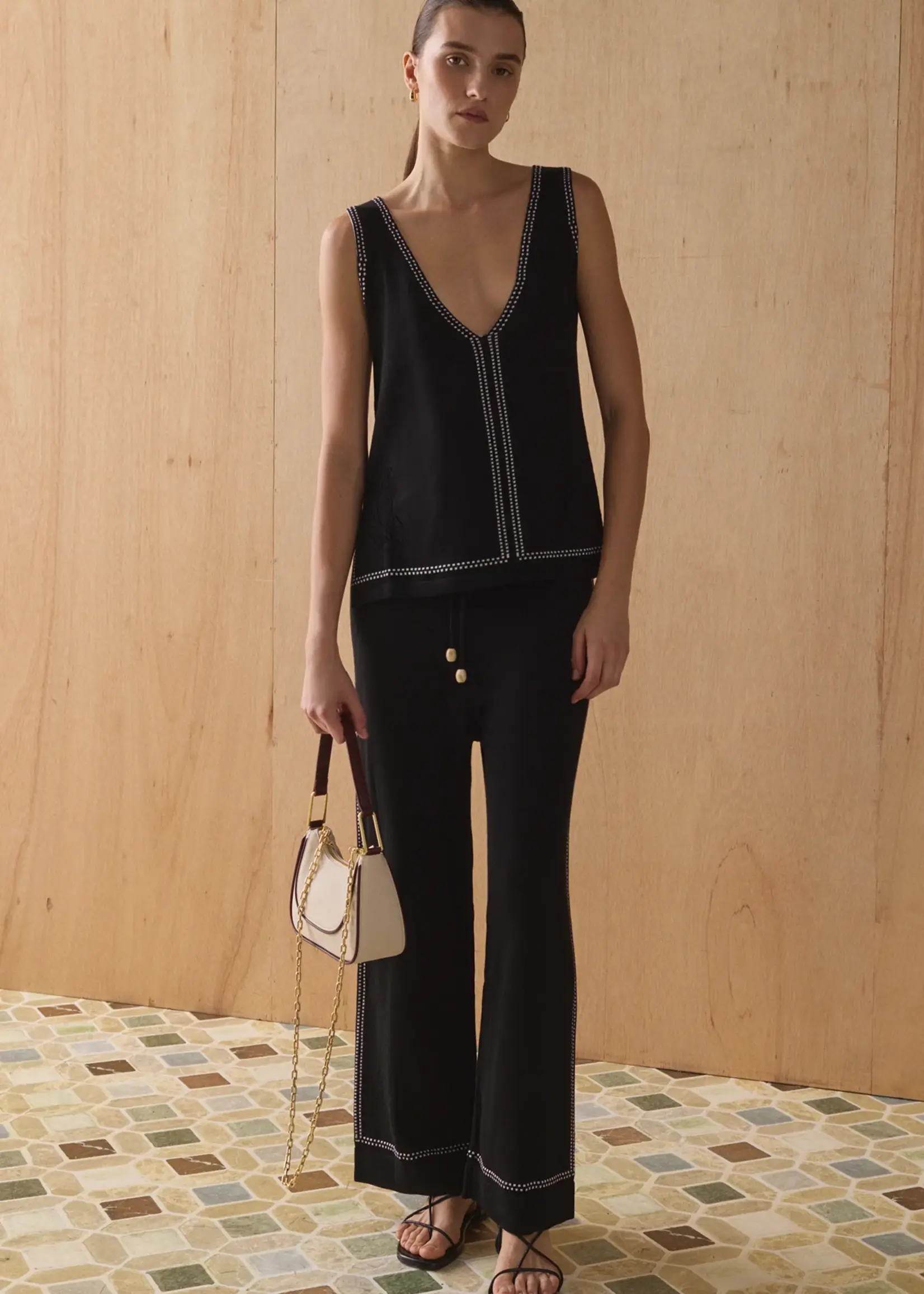 Elitaire Boutique The Loja in Ecru/Espresso