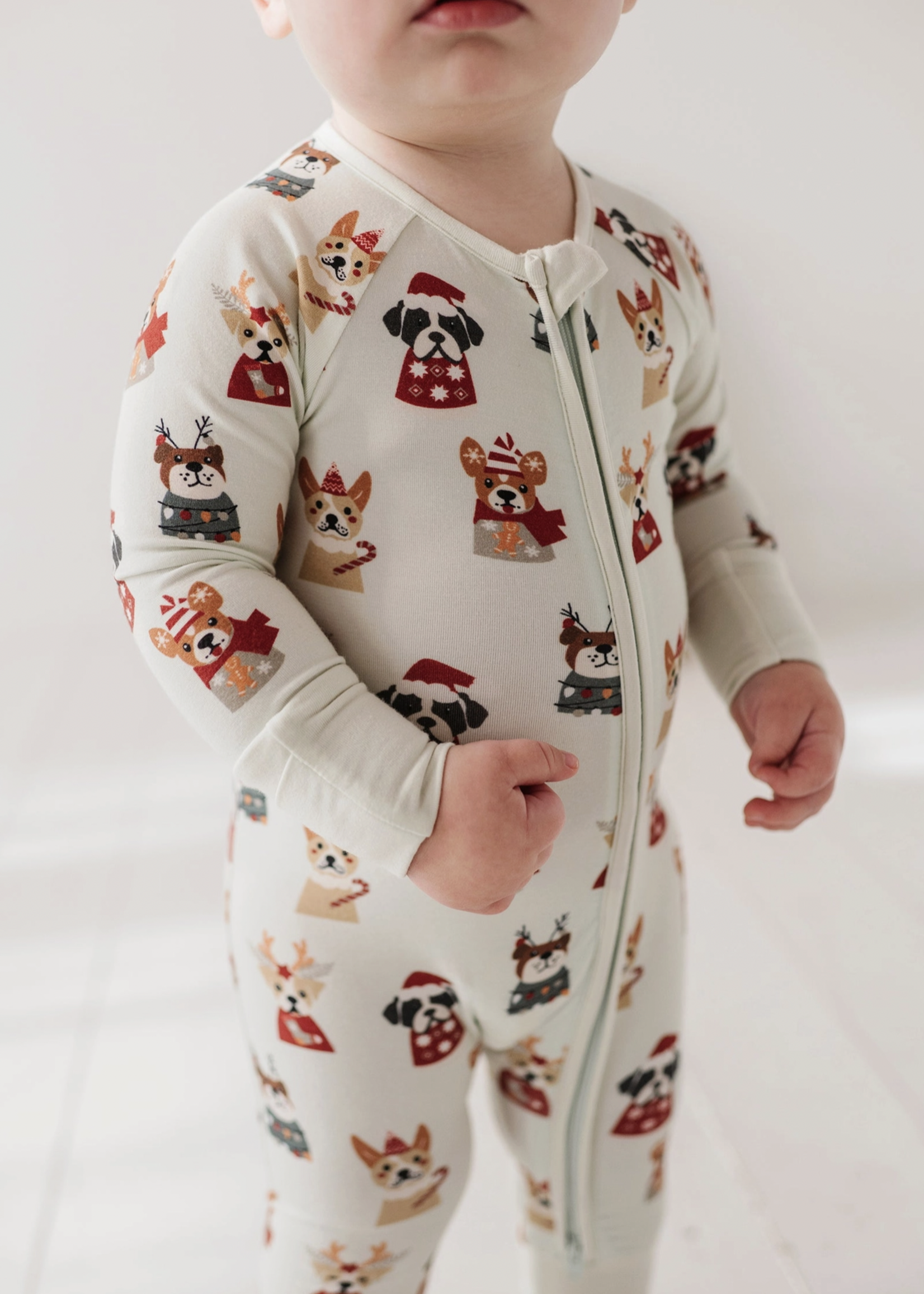 Elitaire Petite Christmas Dogs Zippered Sleeper