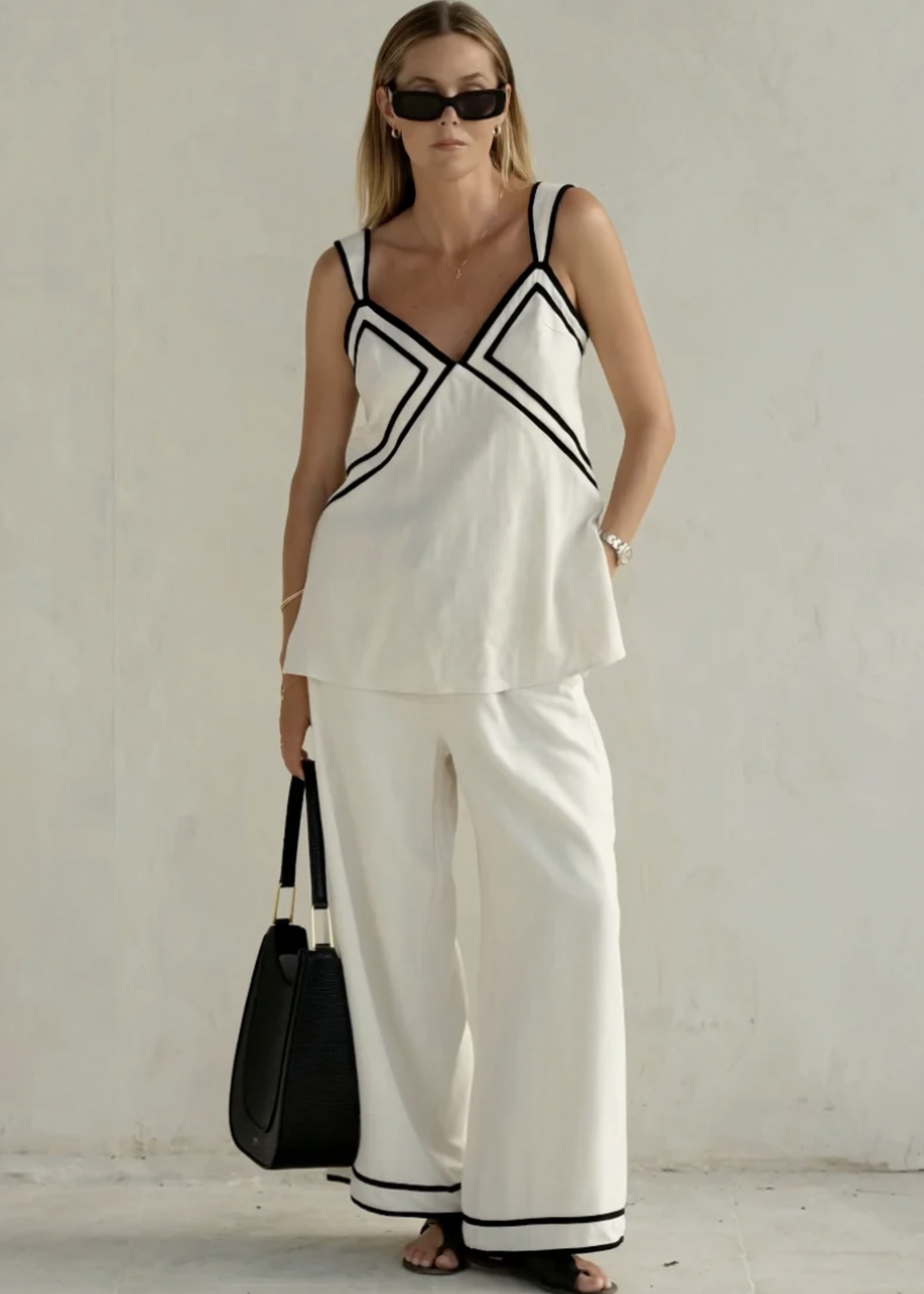 Elitaire Boutique Airlie Top in Shore