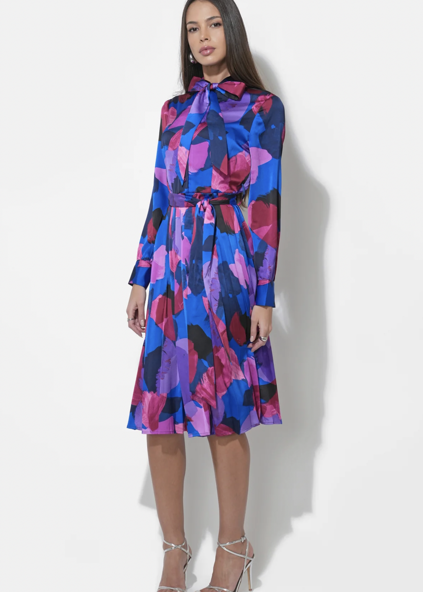 Elitaire Boutique Guinevere Midi Dress