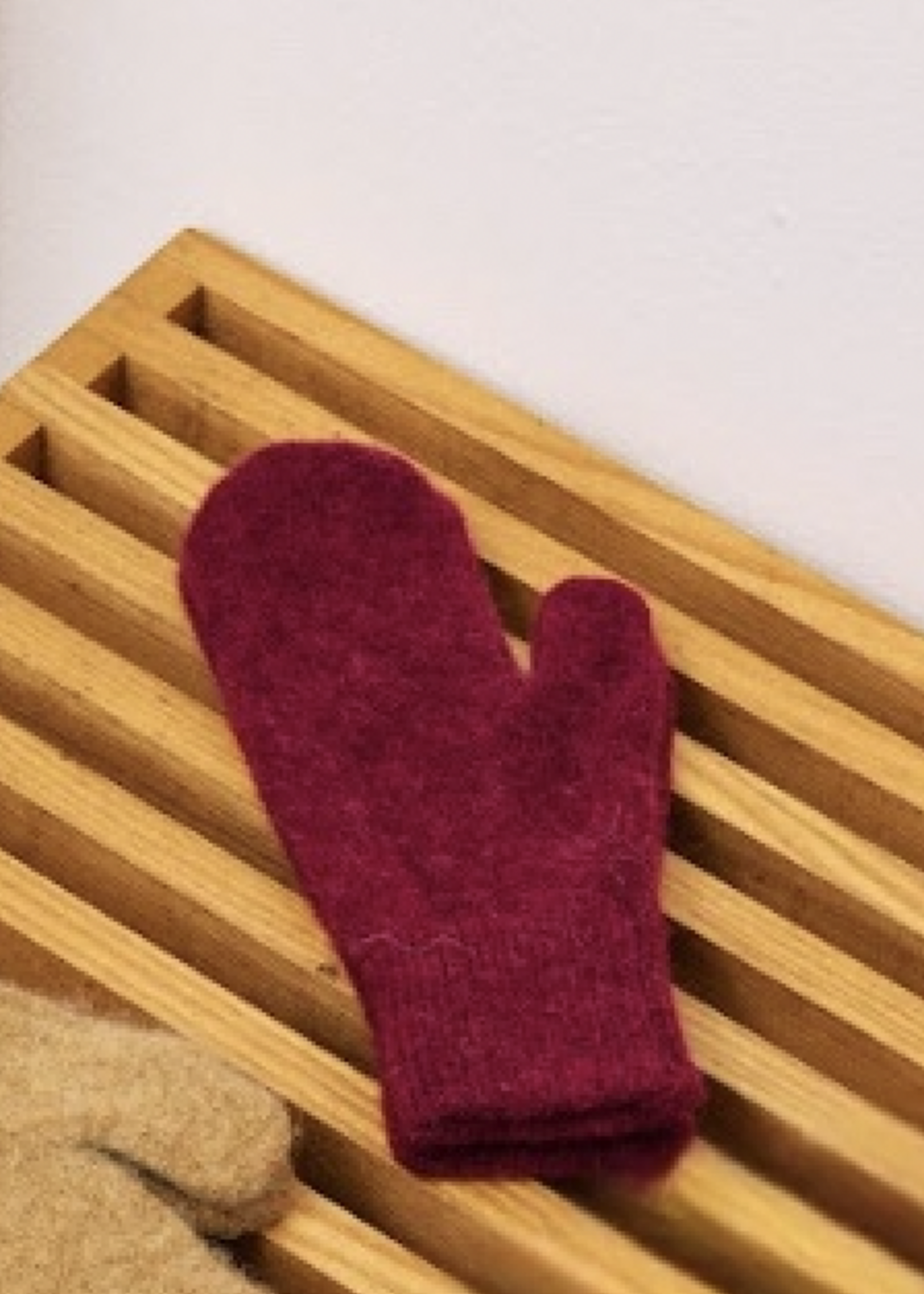 Elitaire Boutique Bordeaux Wool Blend Mittens
