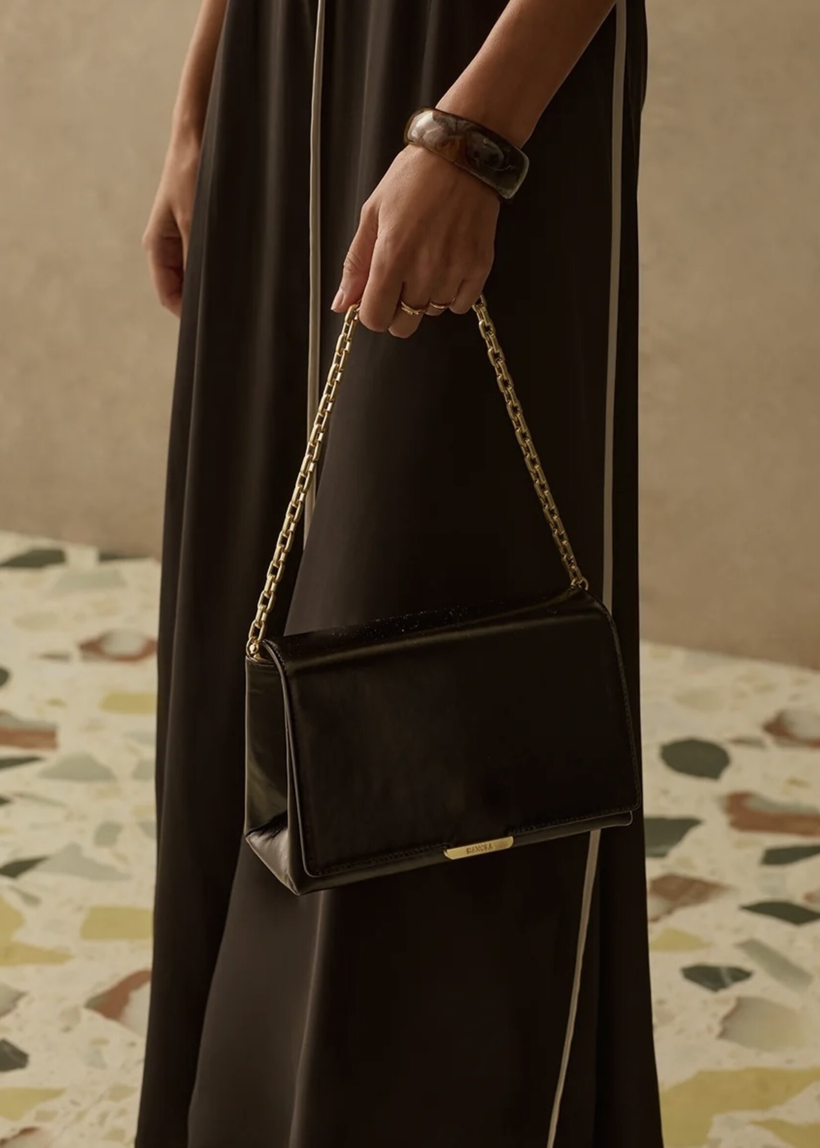 Elitaire Boutique The Sirolo in Black