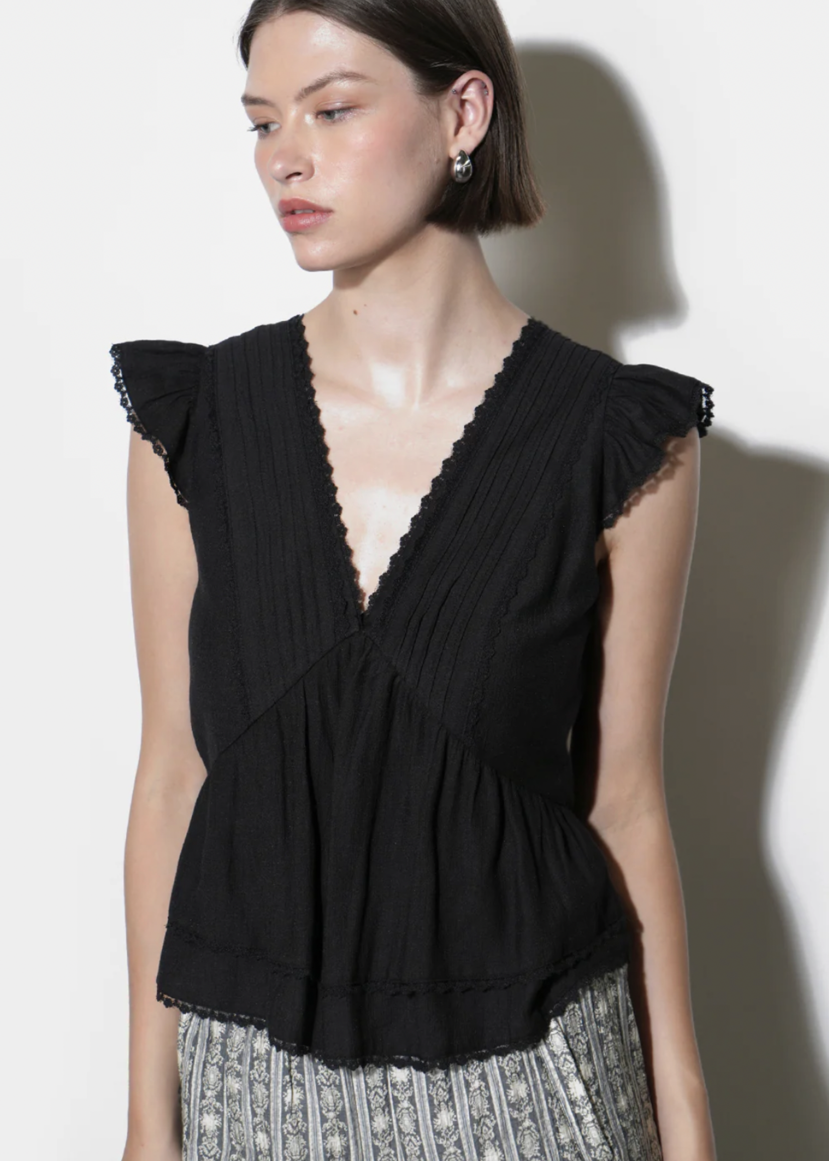 Elitaire Boutique Victoria Flutter Sleeve Top