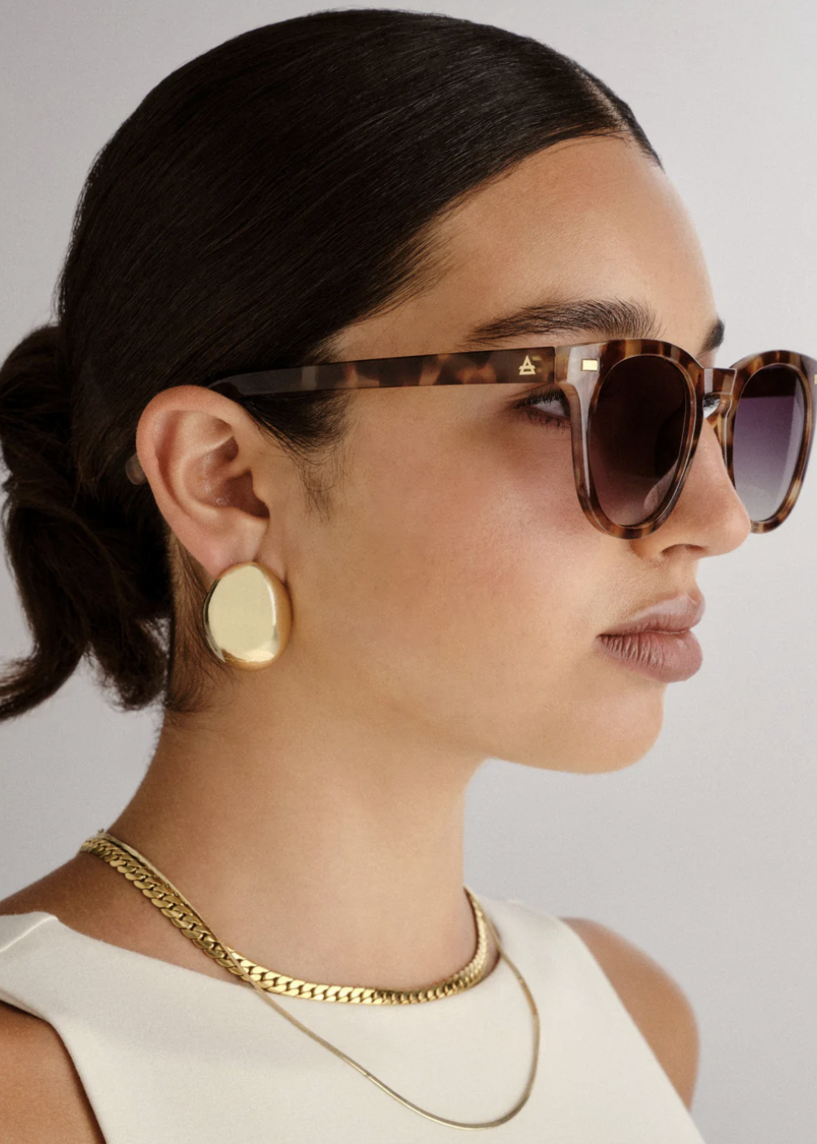 Elitaire Boutique Evolution in Dark Tort