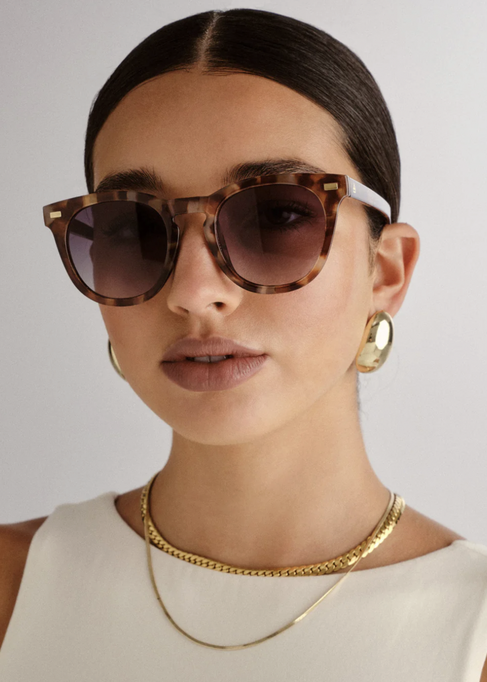 Elitaire Boutique Evolution in Dark Tort