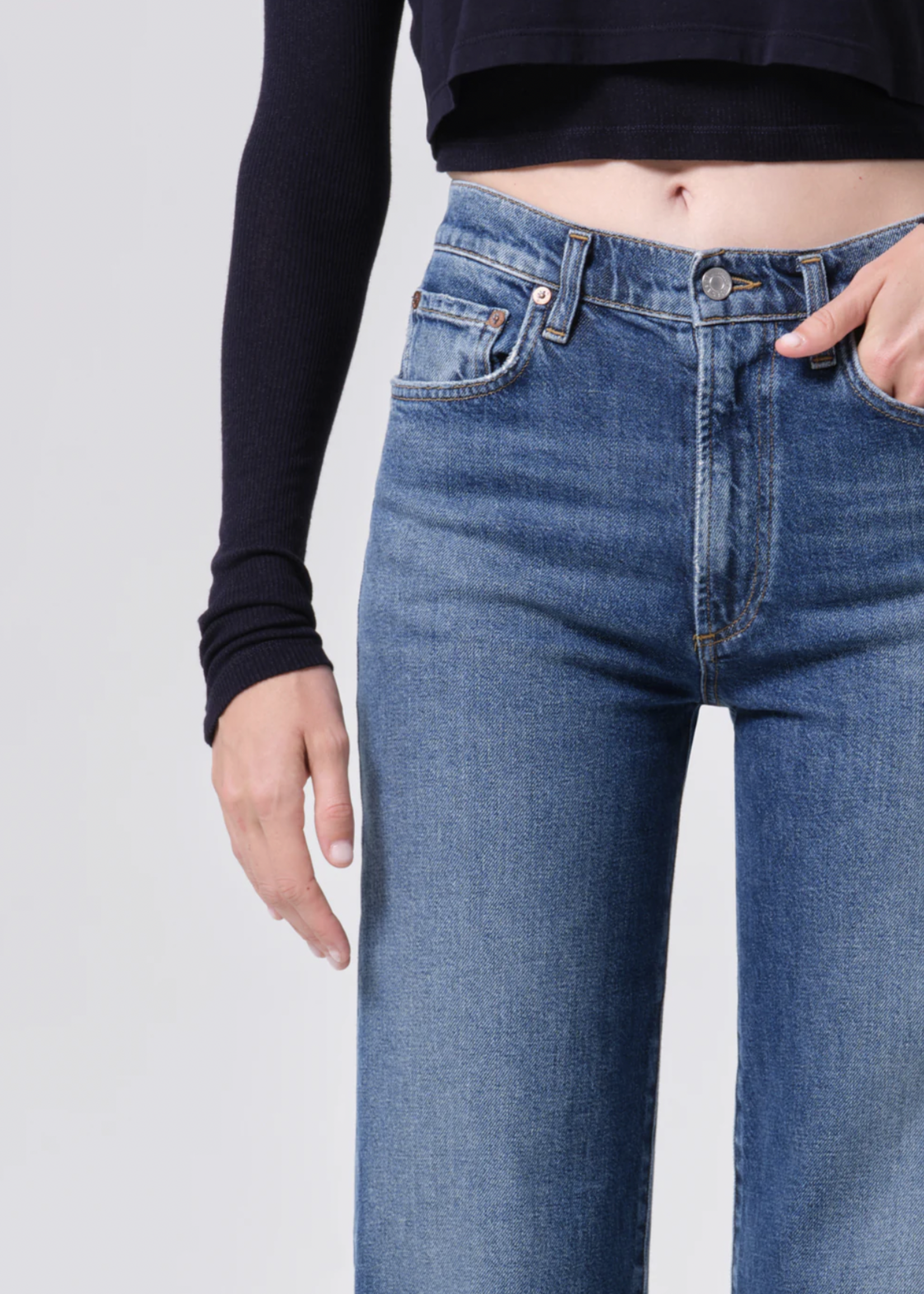 Elitaire Boutique Harper in River