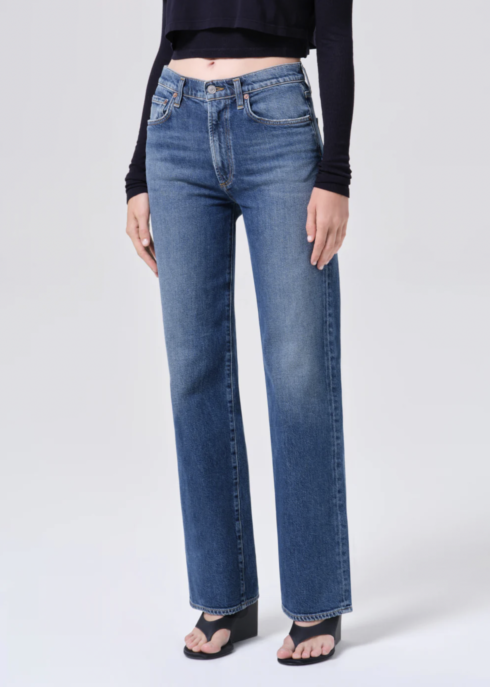 Elitaire Boutique Harper in River
