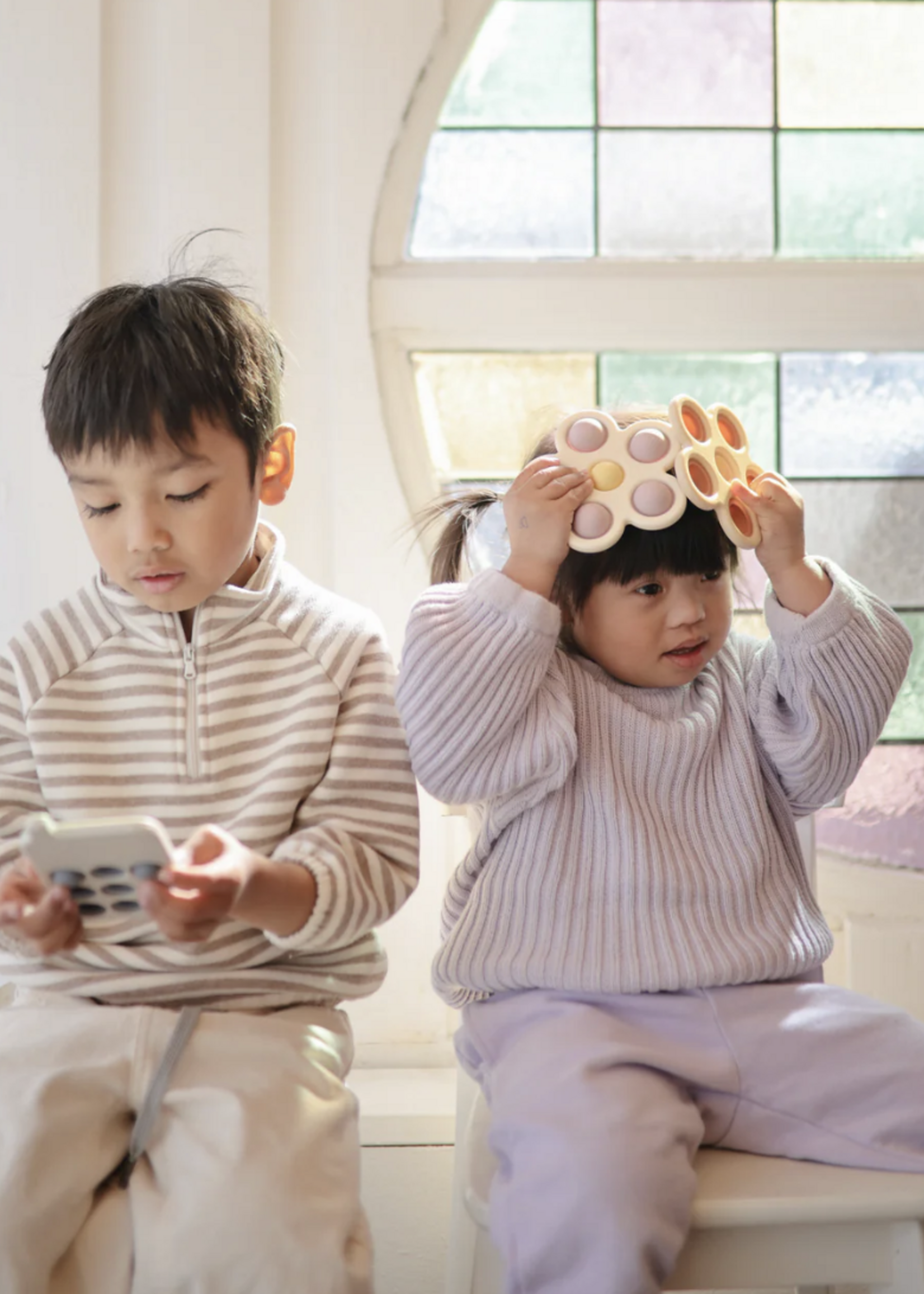 Elitaire Petite Blush Flower Press Toy