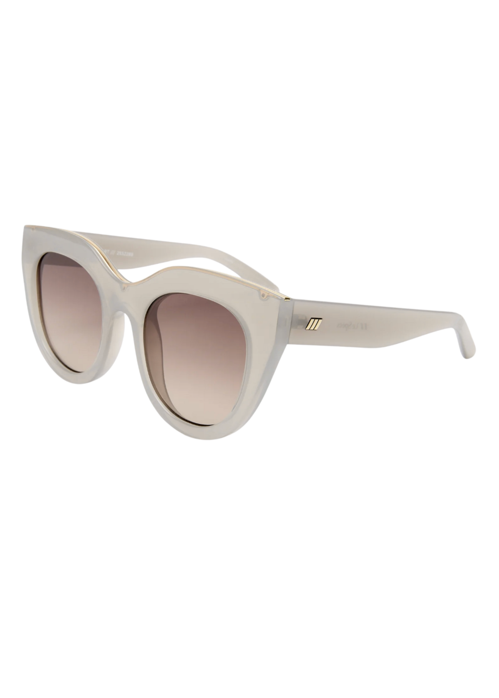 Elitaire Boutique Air Heart in Smoke
