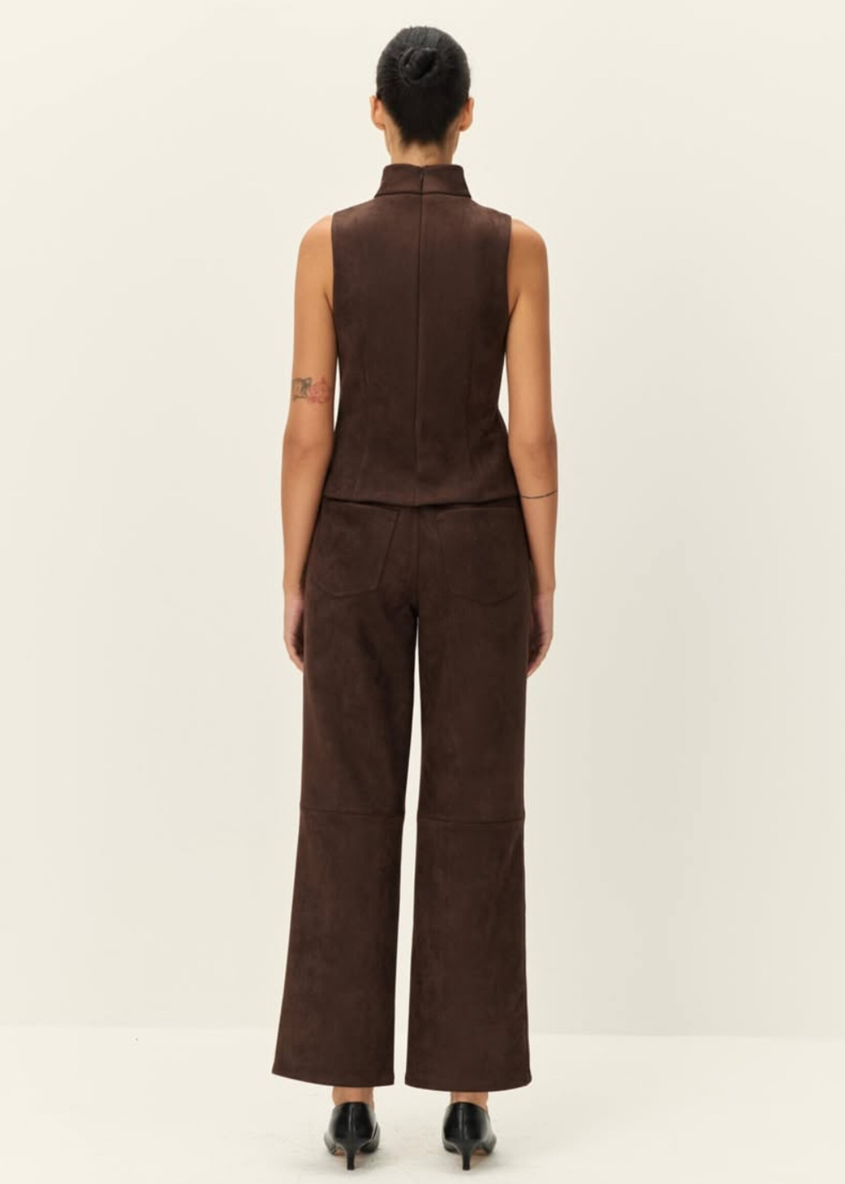 Elitaire Boutique Etienne Faux Suede Pants