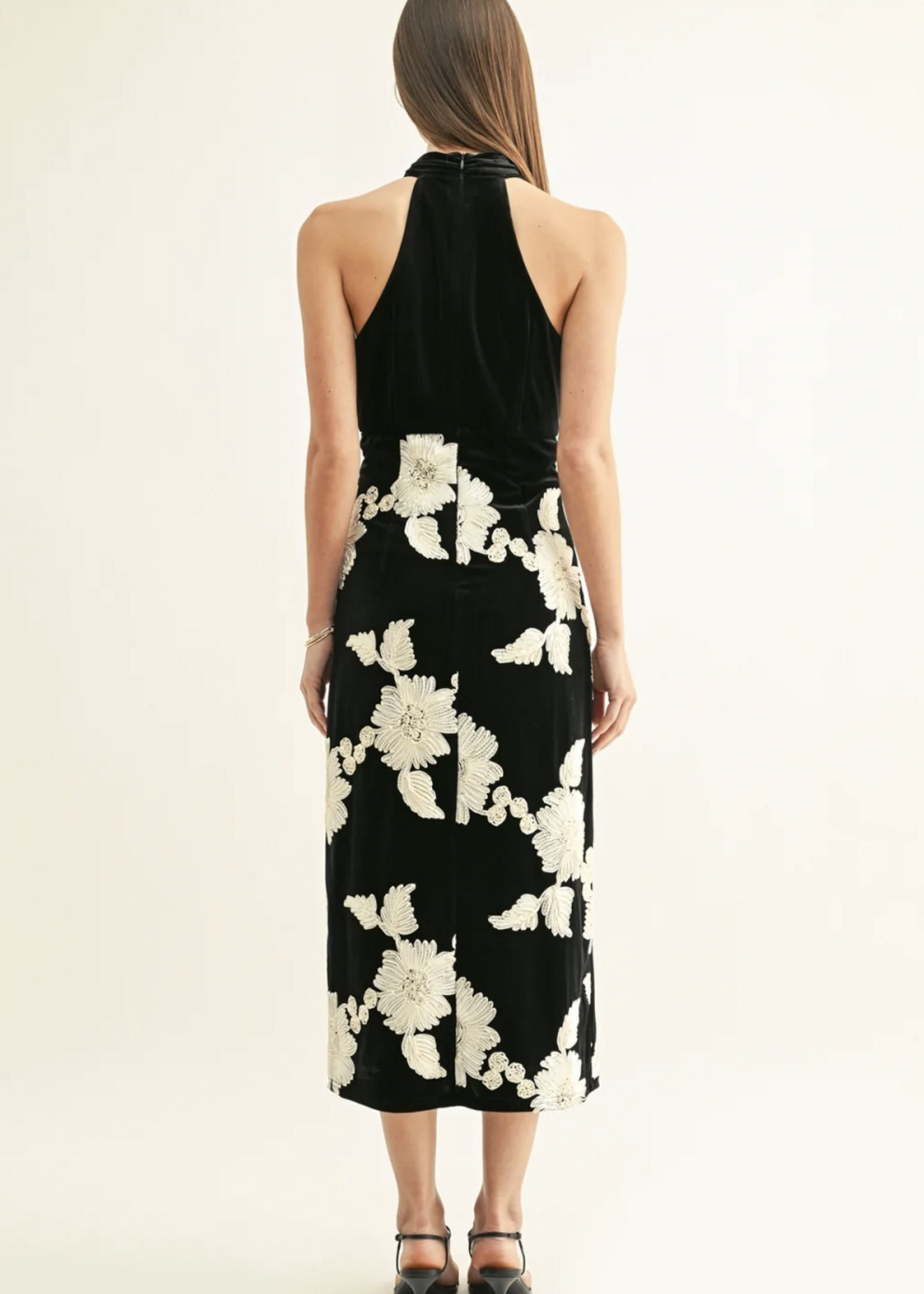 Elitaire Boutique Oaklyn Midi Dress