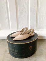 Elitaire Boutique Parah Slingback Flat in Oat Suede