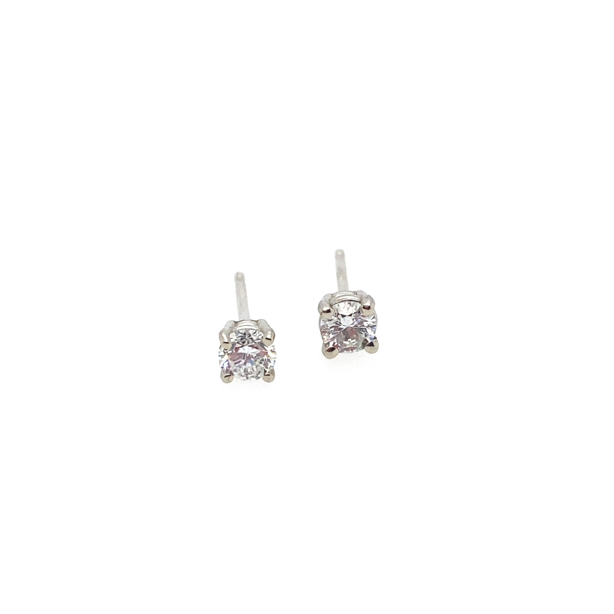 32257 14K WHITE GOLD .30CT DIAMOND SALE STUDS