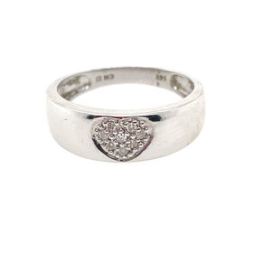 40763 14K. WHITE GOLD .10CT  DIAMOND HEART BAND