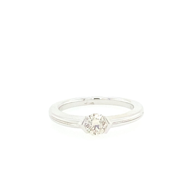 475478 18K. WHITE GOLD .40CT DIAMOND SOLITAIRE RING