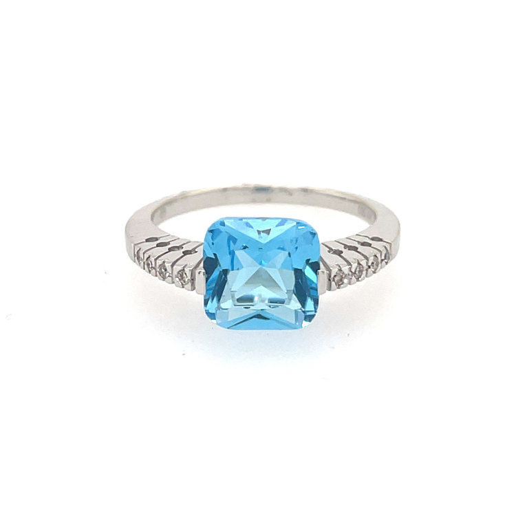 40539 14K. WHITE GOLD 2.64CT BLUE TOPAZ WITH .06CT DIAMOND SIDED RING
