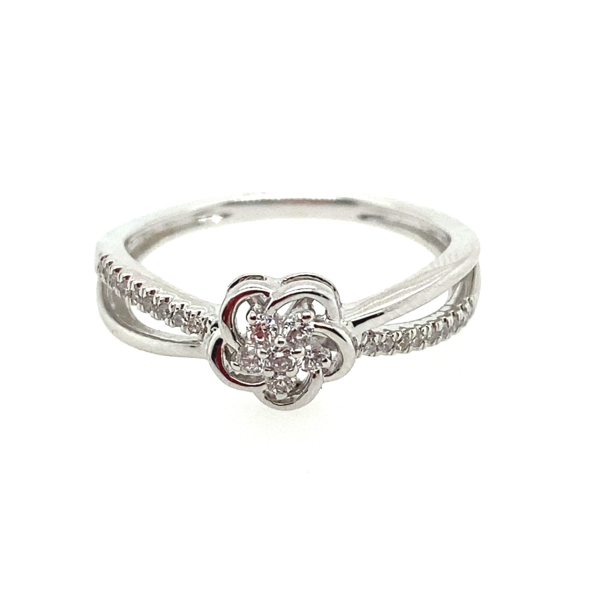 40775 14K WHITE GOLD .15CT DIAMOND FLOWER CLUSTER