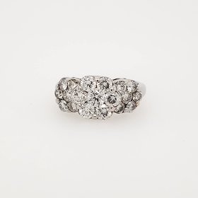 40884 14K WHITE GOLD 1.6CT DIAMOND FLOWER  CLUSTER COCKTAIL RING