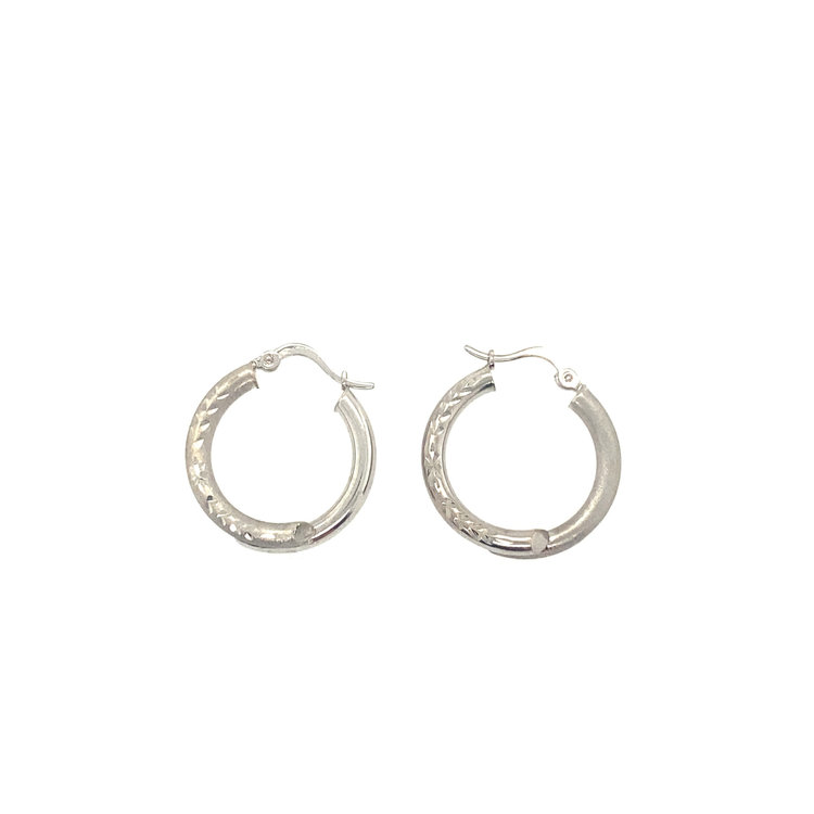 30290 14K 0.75'' WHITE GOLD OVERLAY DIAMOND CUT AND  SATIN FINISHED HOOPS