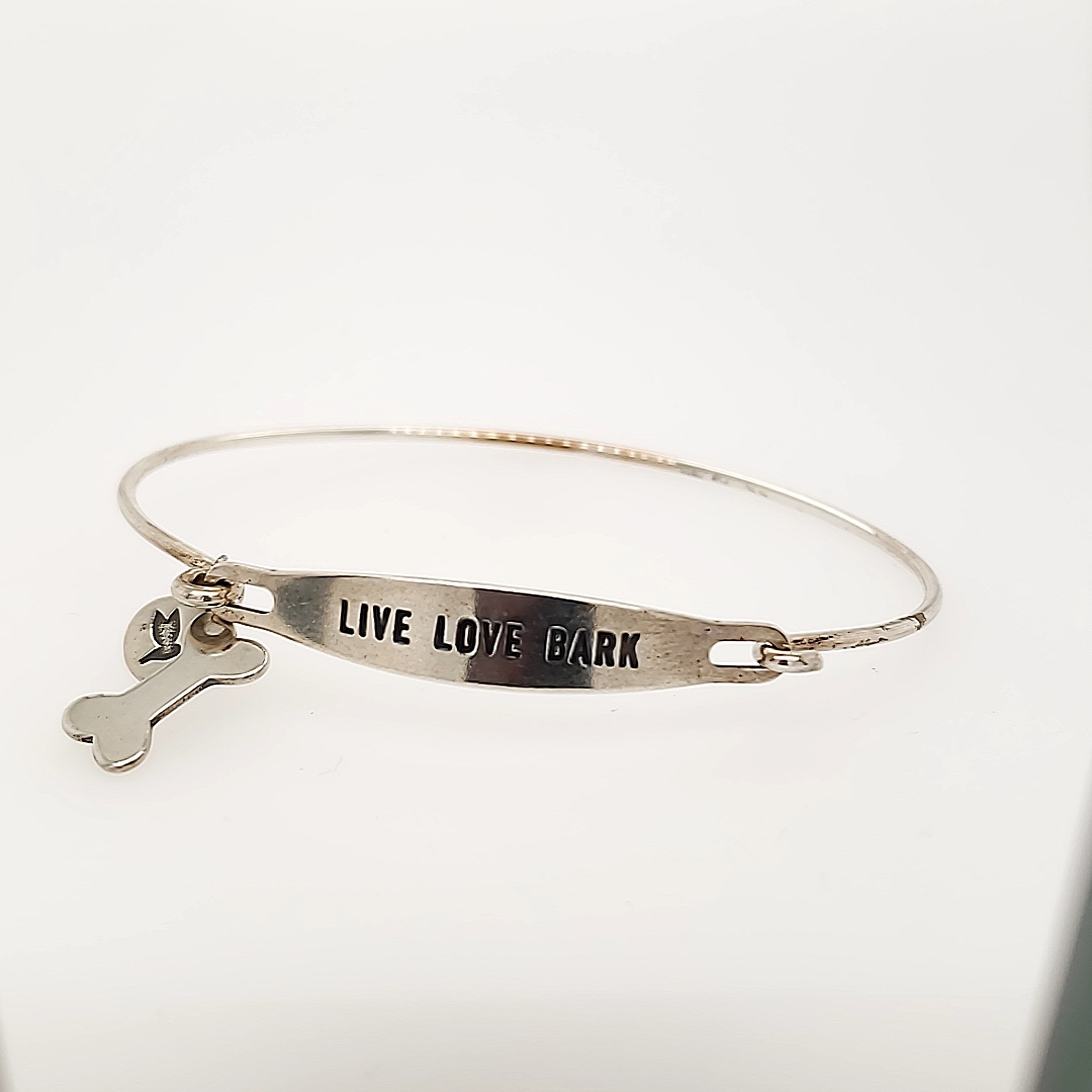 1010-0255 CHAMILIA STERLING SILVER "LIVE LOVE BARK" MEDIUM/LARGE BRACELET