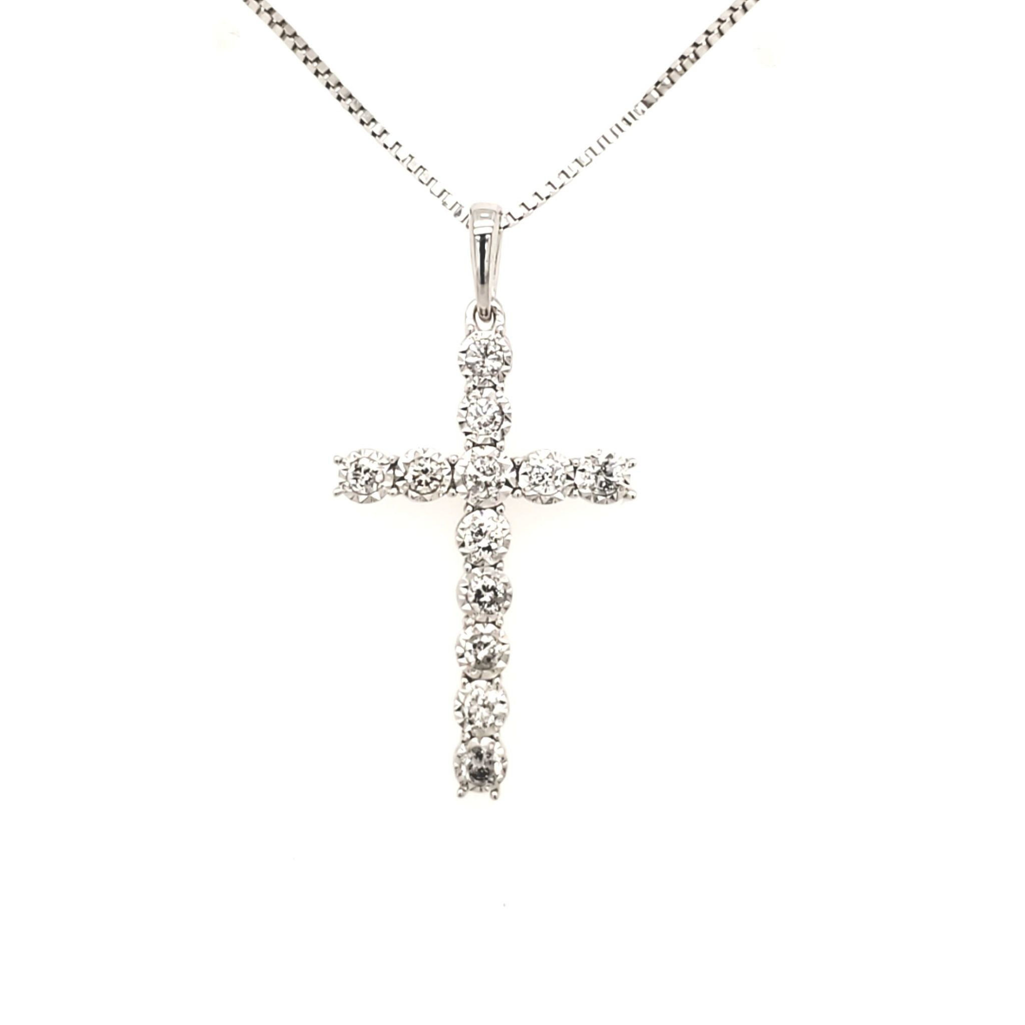 70103 10K WHITE GOLD .25CT DIAMOND & ILLUSION SETTING CROSS PENDANT