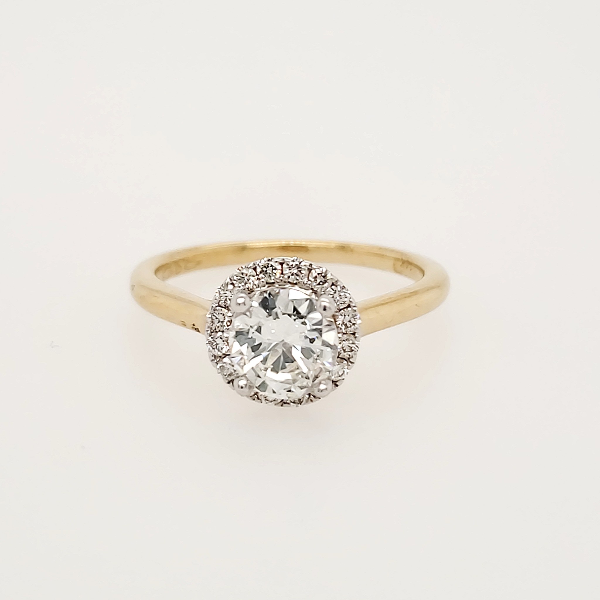 45052 14K YELLOW GOLD .88TCW H SI1 ROUND DIAMOND CENTER WITH HALO ENGAGEMENT RING