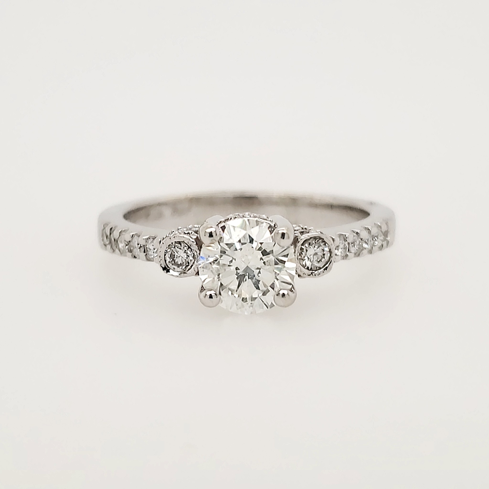475230 14K WHITE GOLD .79TCW ROUND DIAMOND CENTER WITH .35TCW BEZEL MILGRAIN SET SIDE STONES MOUNTING ENGAGEMENT RING