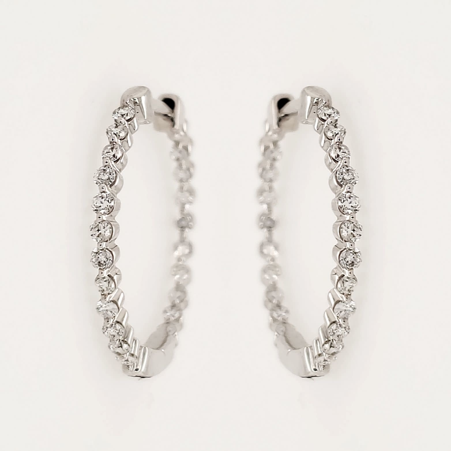 30398 14K WHITE GOLD .53CTW DIAMOND SHARED PRONG INSIDE-OUT 0.75" HOOPS