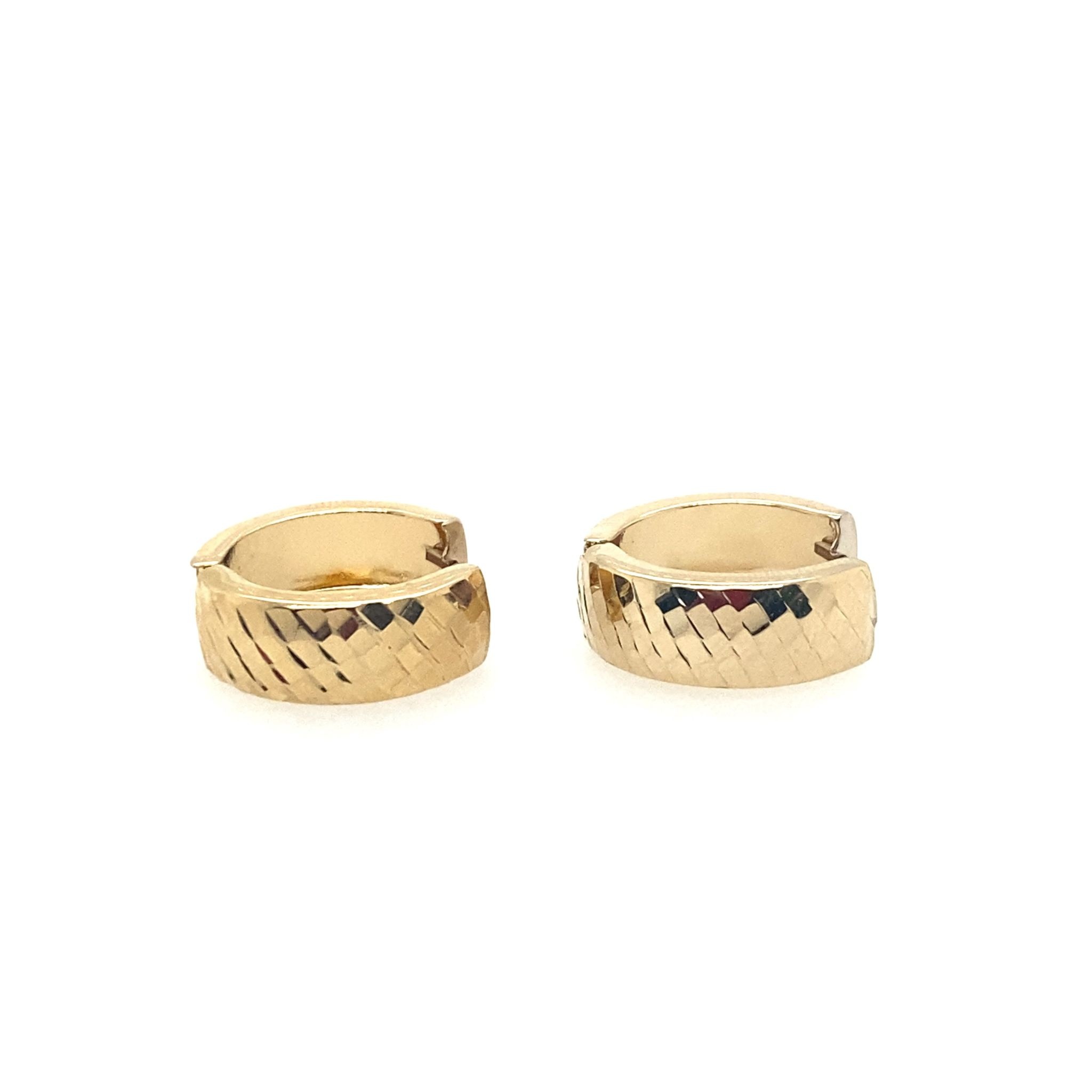 30408 14K YELLOW GOLD DISCO DESIGN FRONT & HIGH POLISH BACK THICK HUGGIES