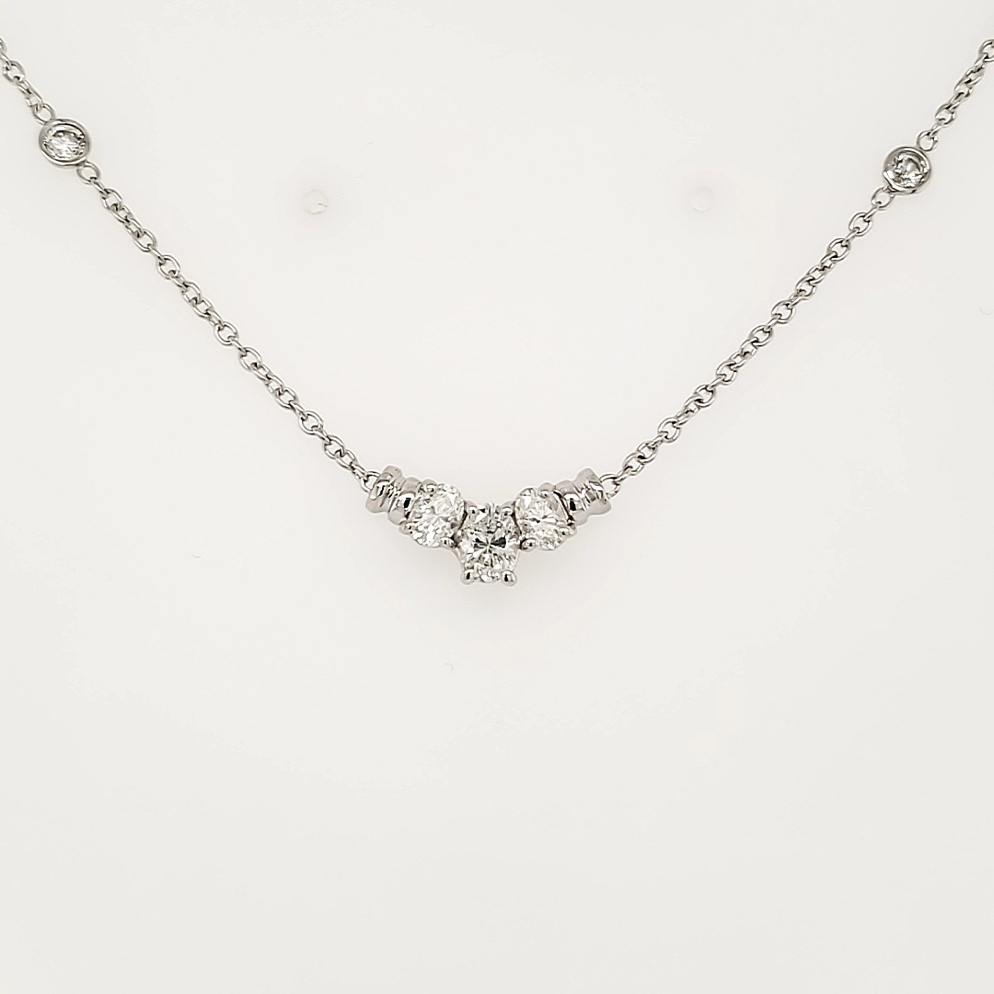 60043 14K WHITE GOLD 1CT DIAMOND 3 OVAL SHAPE WITH DIAMOND BY THE YARD CHAIN NECKLACE