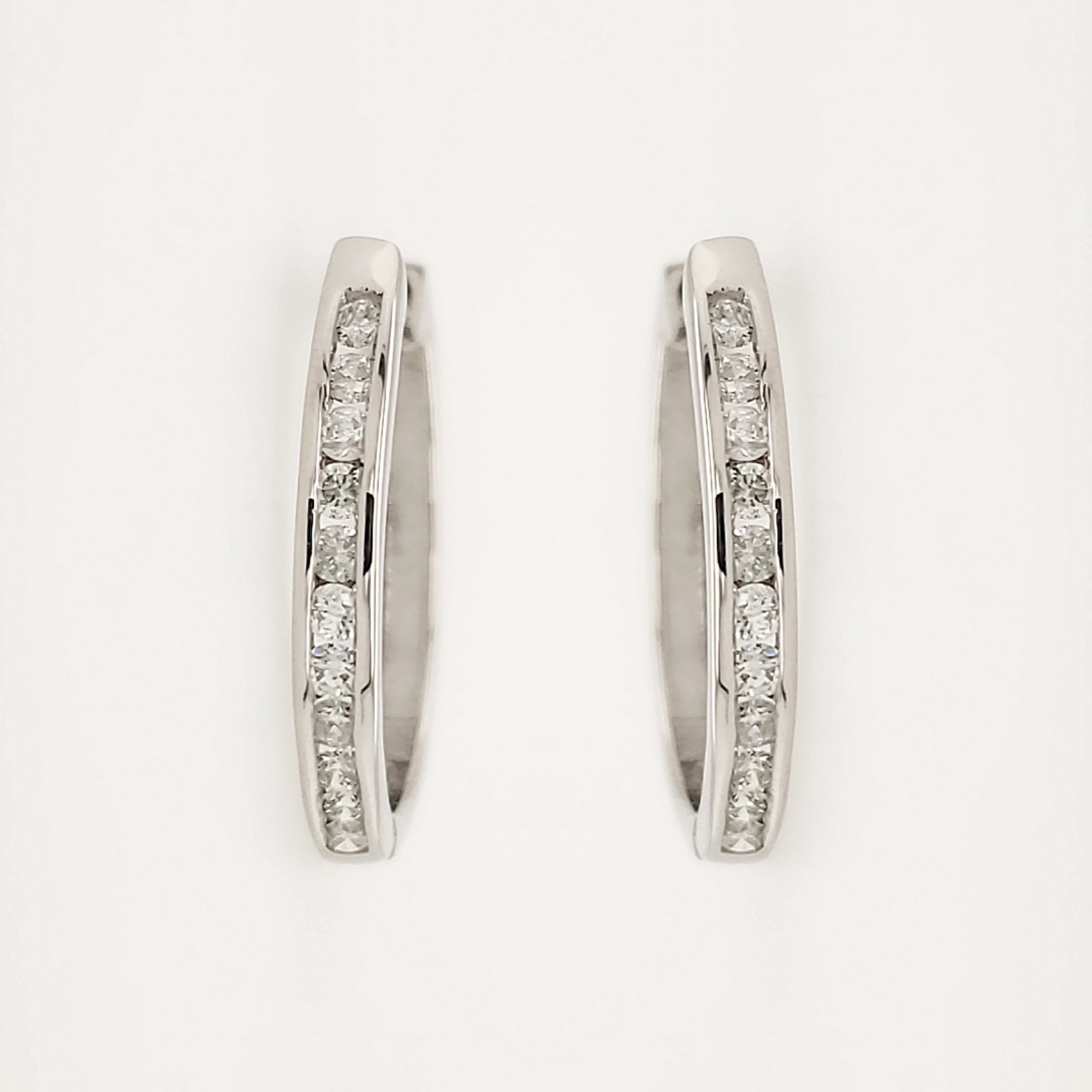 30480 14K WHITE GOLD .33CTW DIAMOND BEZEL SET 0.75"HOOPS