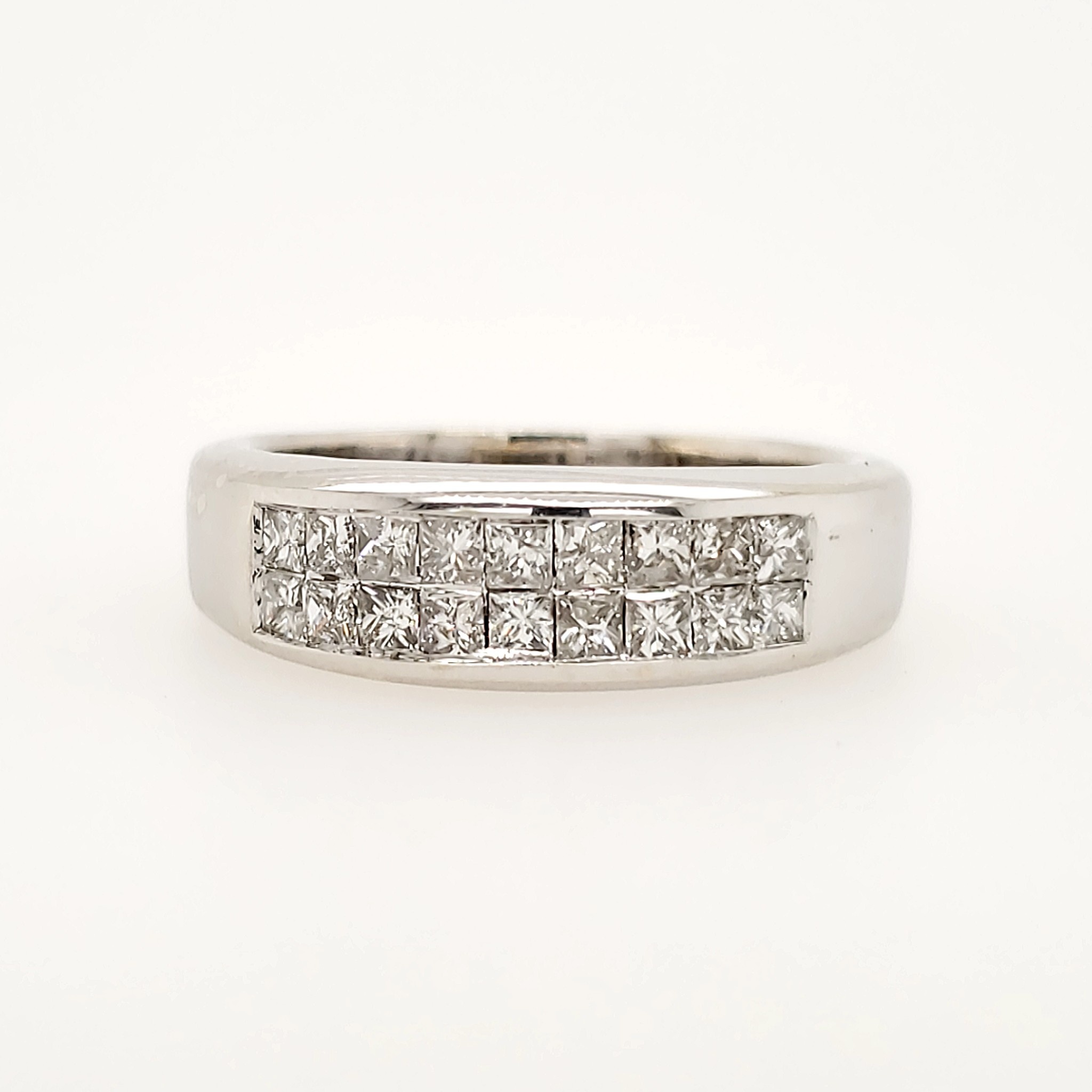 475499 14K WHITE GOLD .75CT INVISIBLE SET DIAMOND BAND