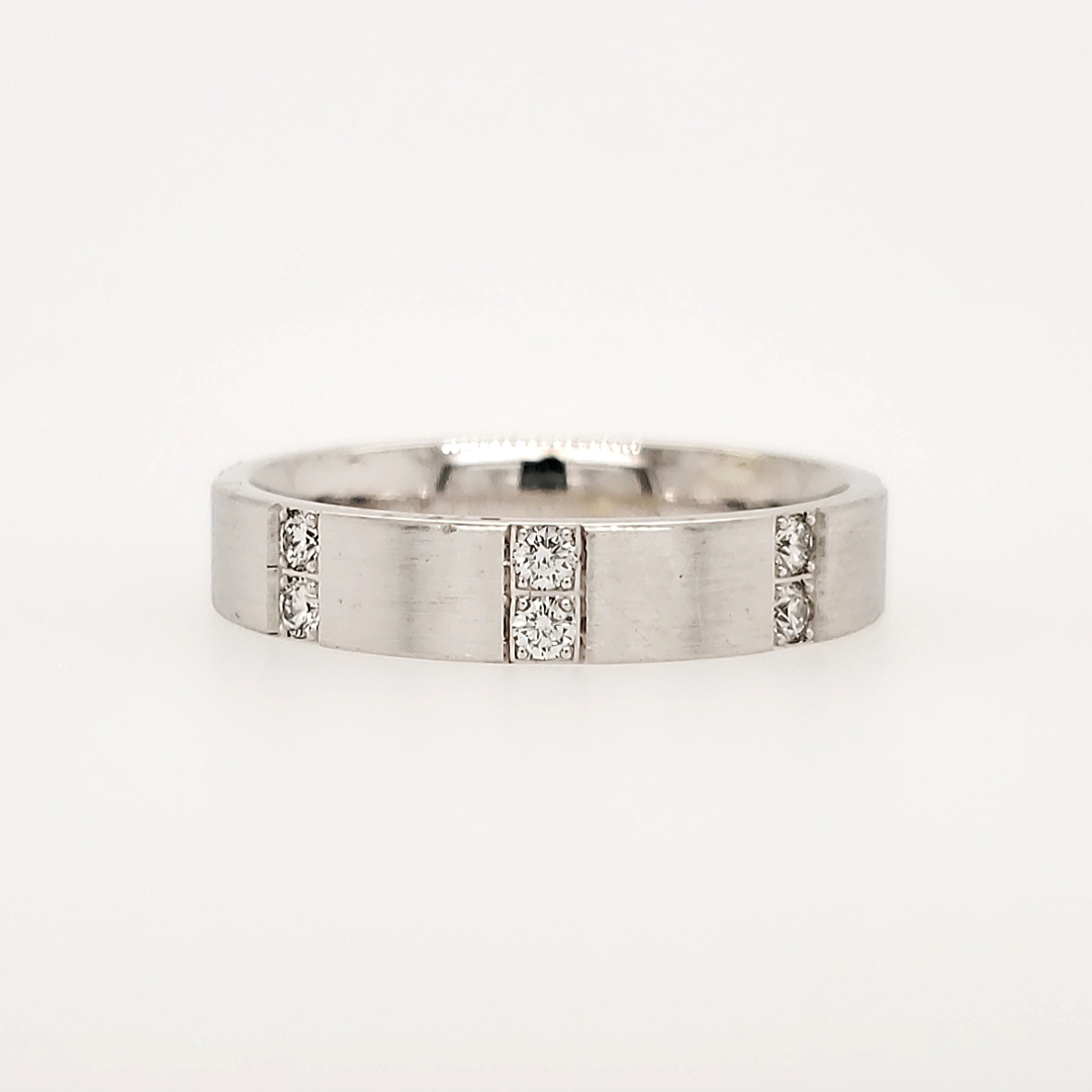475118 4MM 14K WHITE GOLD .32CT DIAMOND SATIN BAND (SIZE 6.75)