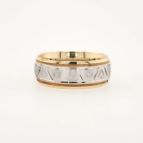 475131 14K 7MM TWO TONE- MILIGRAIN EDGES WITH SATIN CENTER / DIAMOND CUT TRIANGLE DESIGN  (SIZE 10)