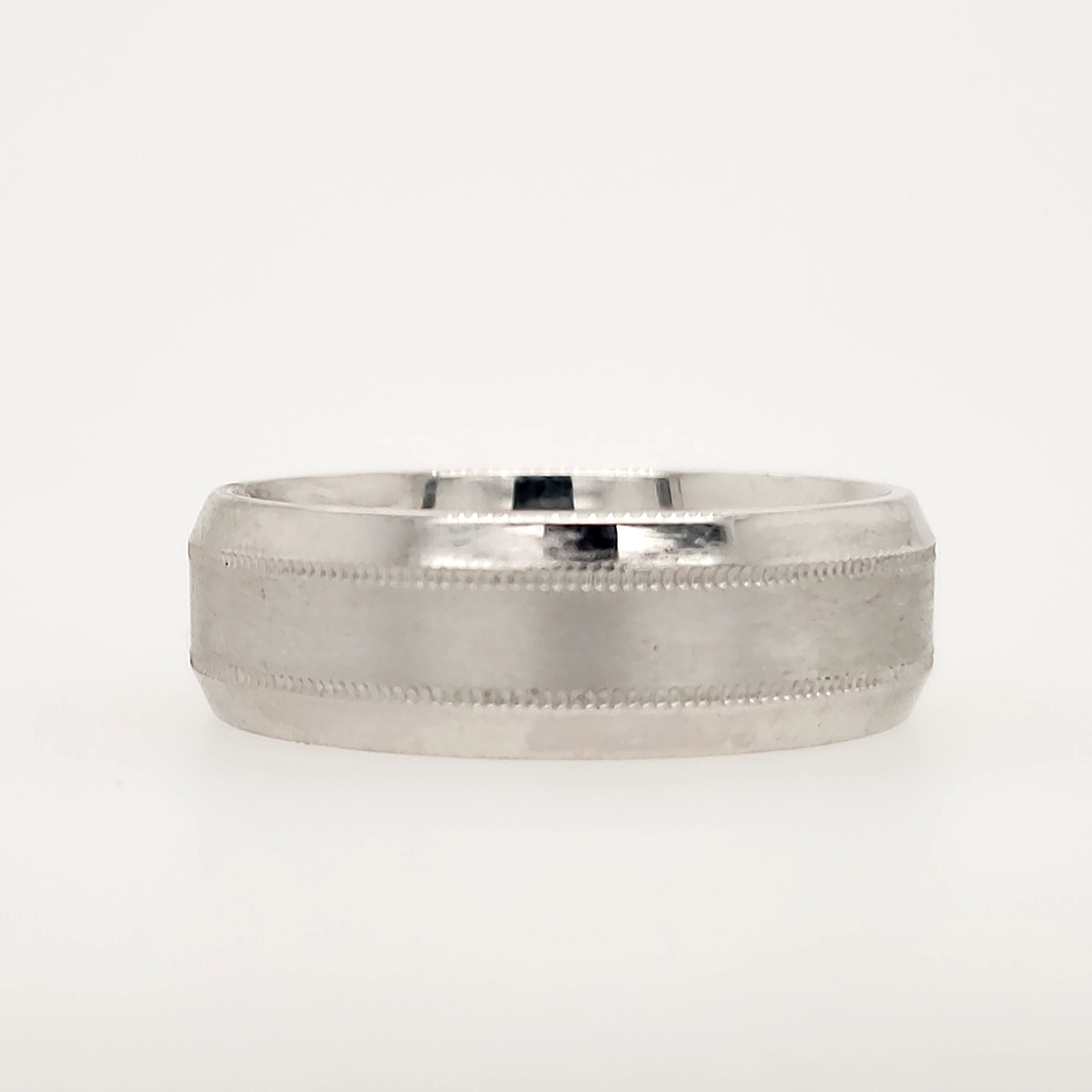 475142 14K 7MM WHITE GOLD / MILIGRAIN & SATIN CENTER -POLISHED EDGES (SIZE 10.25)