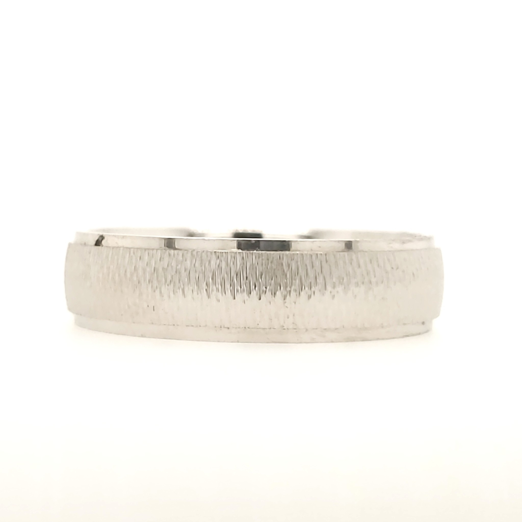 47537 14K 6MM WHITE GOLD /ROUGH TEXTURED CENTER-HIGH POLISHED EDGES (SIZE 10)