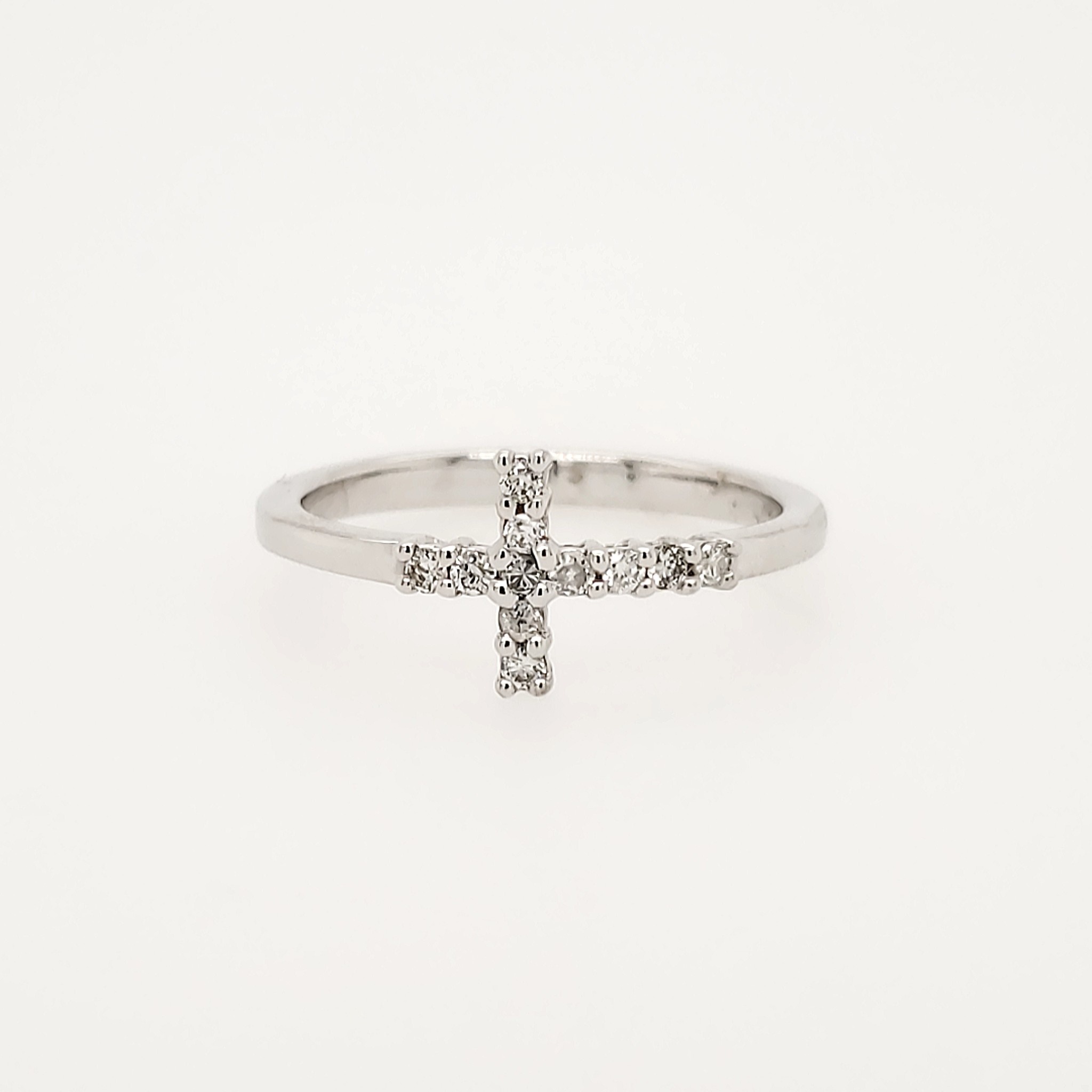 40084 14K WHITE GOLD .15CT DIAMOND CROSS RING