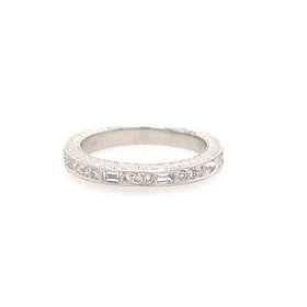 475193 18K WHITE GOLD .28CT DIAMOND  ANTIQUE STYLE BAND