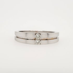 475635 14K WHITE GOLD .12CT DIAMOND /SATIN FINISH & HIGH POLISHED INDENTED CENTER