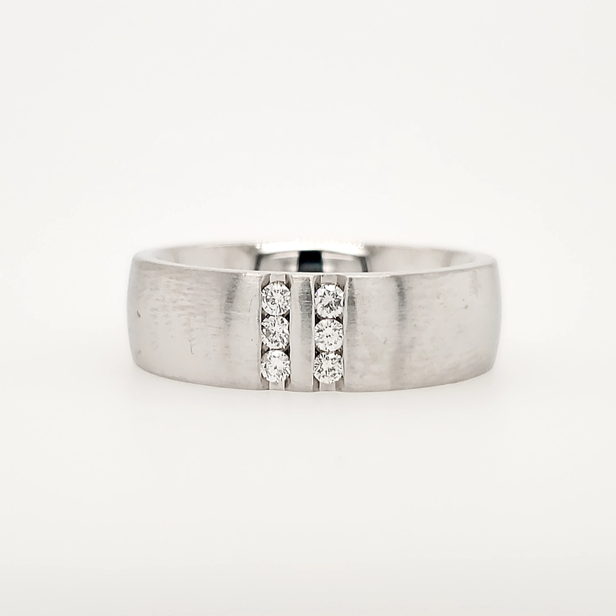 475103 14K WHITE GOLD .21CTW 7MM CHANNEL SET DIAMONDS /SATIN FINISH BAND (SIZE 10)