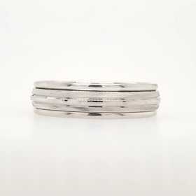 475159 14K  WHITE GOLD 6MM  MULTI LINED BAND BENCHMARK  (SIZE 10.5)