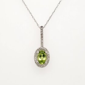 70144 14K WHITE GOLD .10CTW  DIAMOND HALO AND BAIL  OVAL PERIDOT  PENDANT NECKLACE
