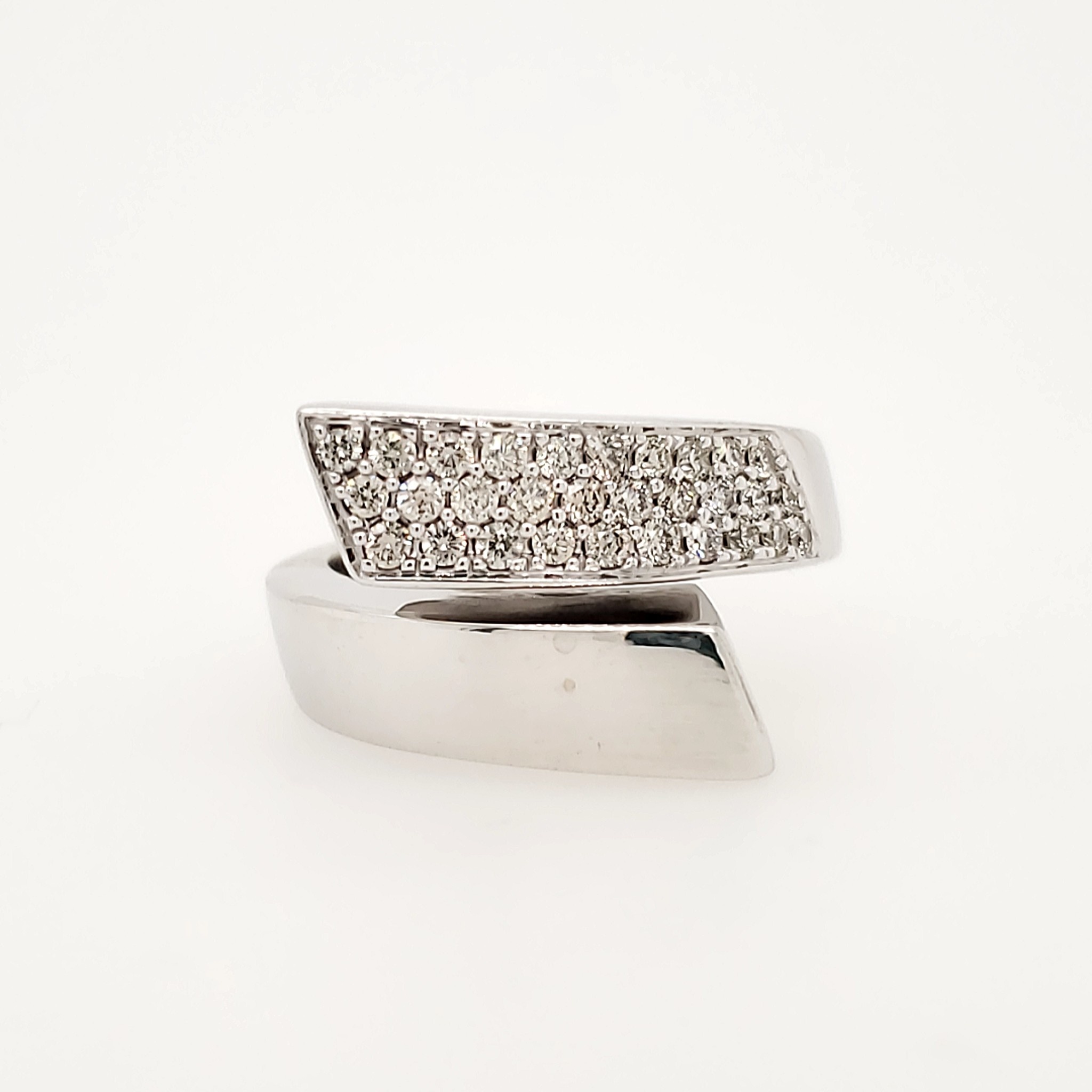40097 14K WHITE GOLD .50CTW DIAMOND CROSSED FANCY RING