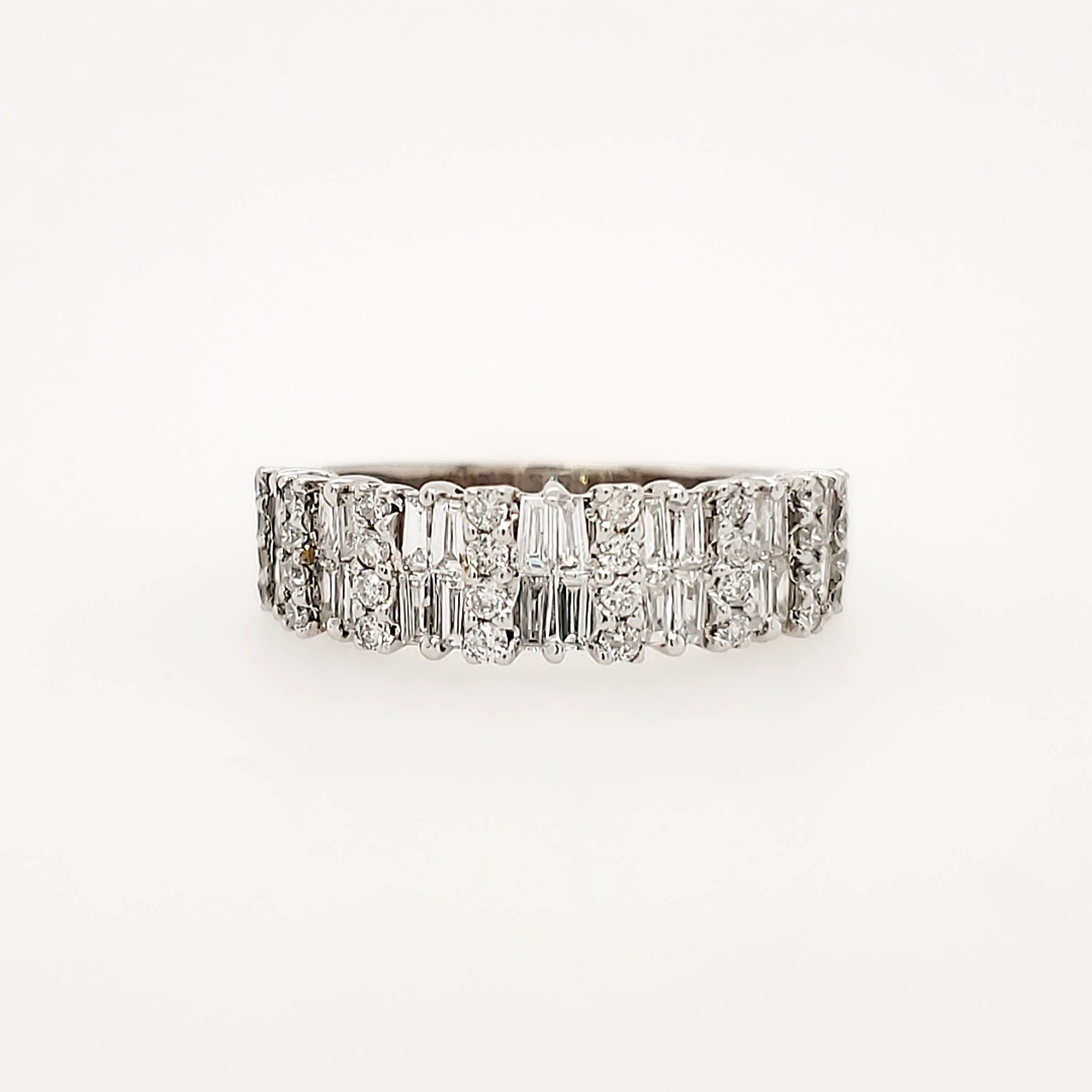 40096 14K WHITE GOLD 1CT DIAMOND 2 ROW BAGUETTE AND ROUND DIAMOND RING