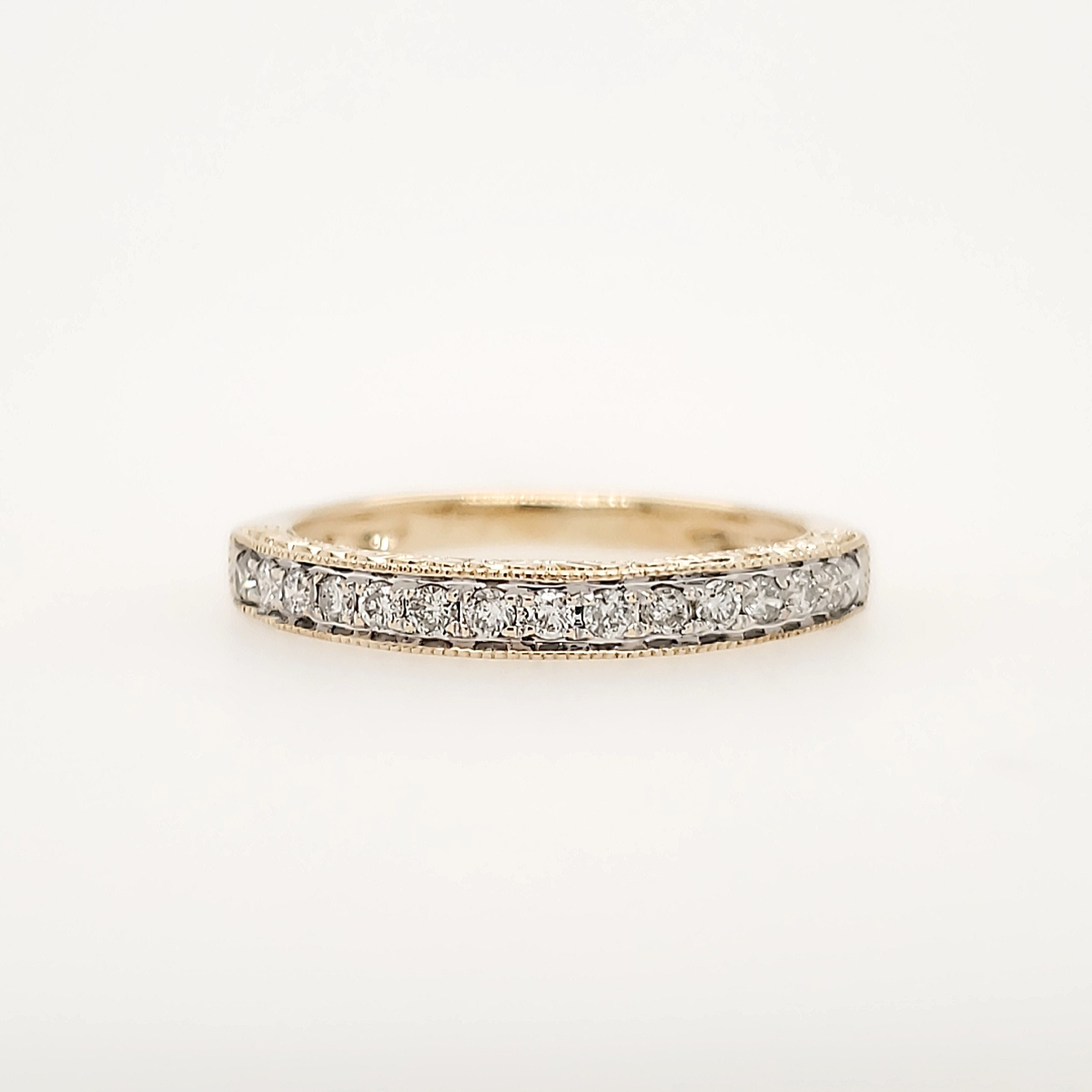 475071 10K YELLOW GOLD .15CTW DIAMOND PAVE SET MILGRAIN EDGES WEDDING BAND