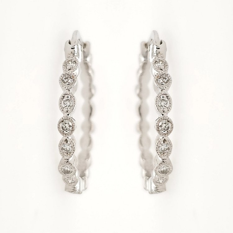 30159 18K WHITE GOLD .26TCW DIAMOND MILGRAIN ROUND AND OVAL DESIGN HOOPS
