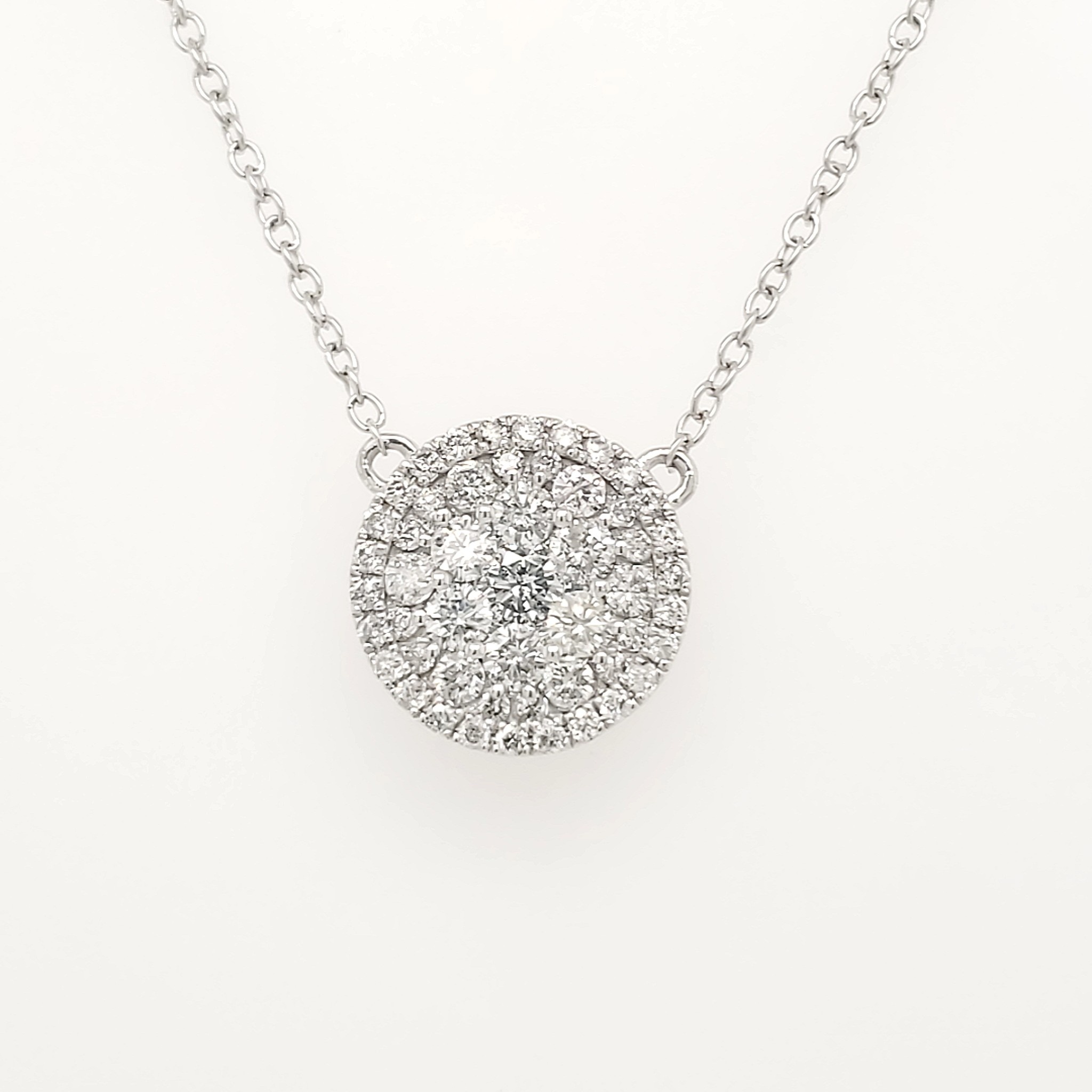 70170 14K WHITE GOLD 1.50CTW DIAMOND CLUSTER PENDANT NECKLACE