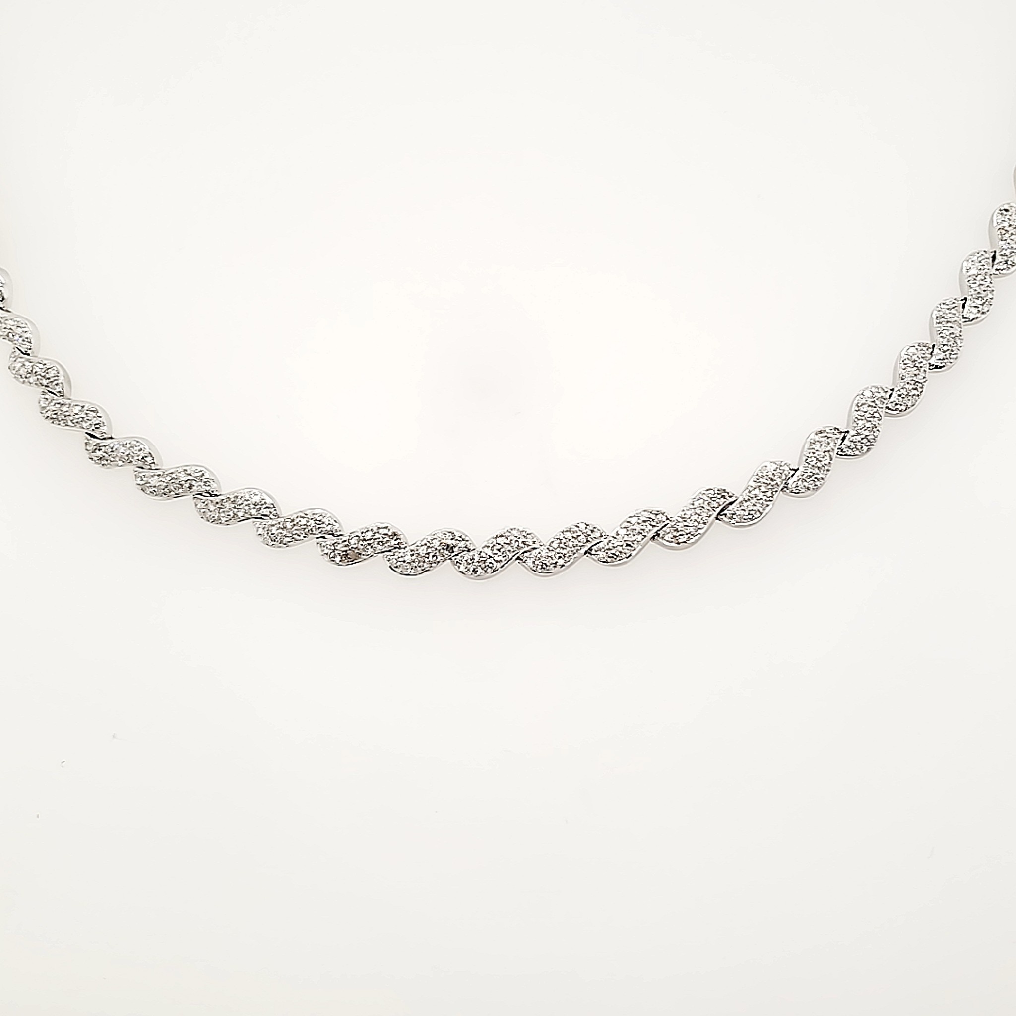 60050 18K WHITE GOLD 3CTW DIAMOND MACARONI DESIGN FANCY NECKPIECE